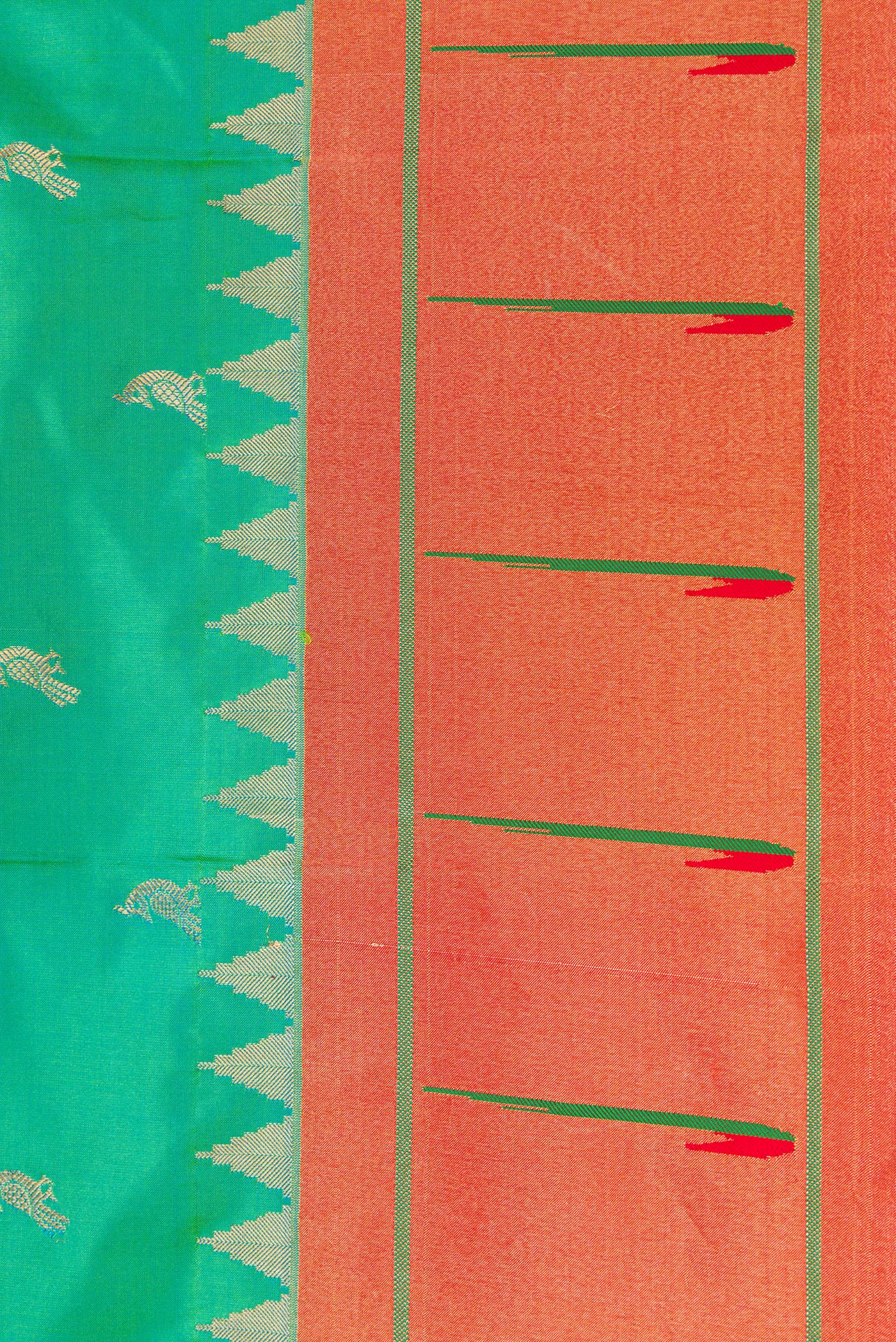 Border image of Green Dual Tone Paithani Silk Saree with Zari Butta on the body and Paithani Border. 