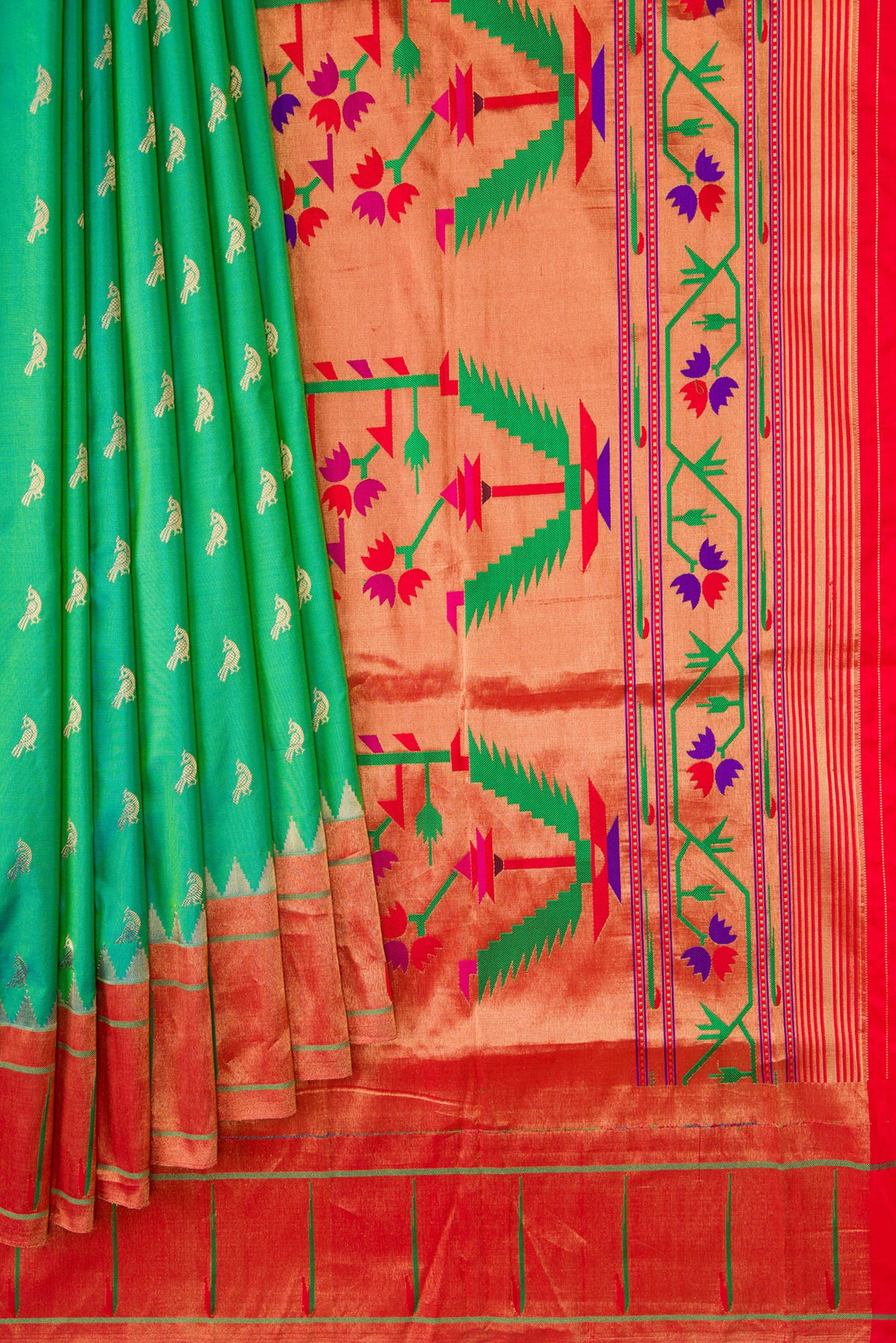 Pleats and pallu of Green Dual Tone Paithani Silk Saree with Zari Butta on the body and Paithani Border. 