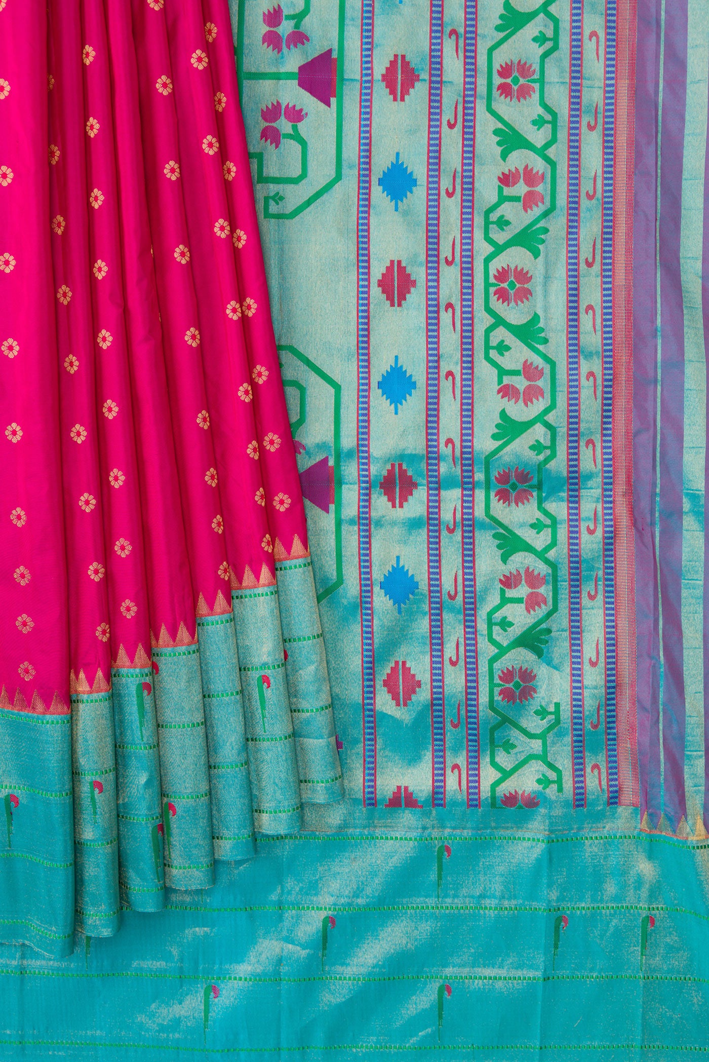 Pleats and pallu of Pink Dual Tone Paithani Silk Saree with Zari Butta on the body and Paithani Border. 