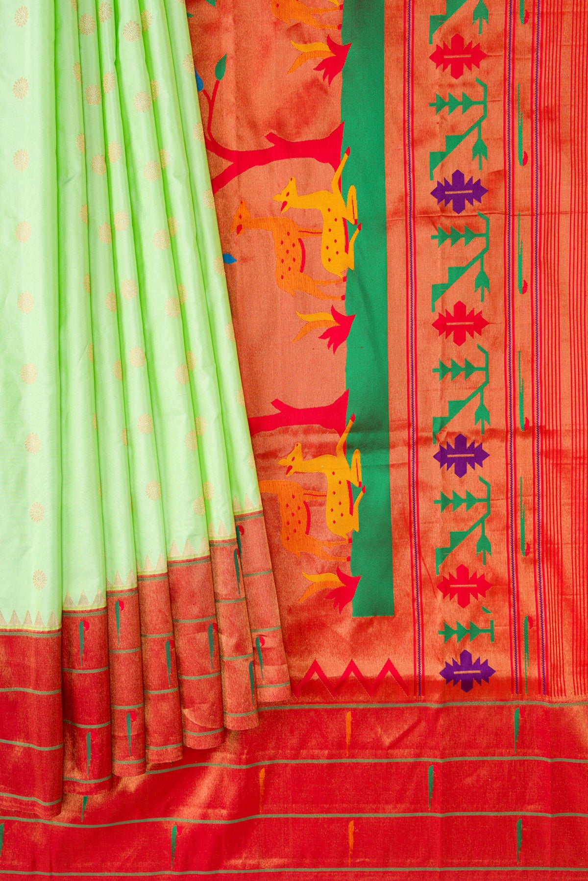 Pleats and pallu of Light Green Dual Tone Paithani Silk Saree with Zari Butta on the body and Paithani Border. 