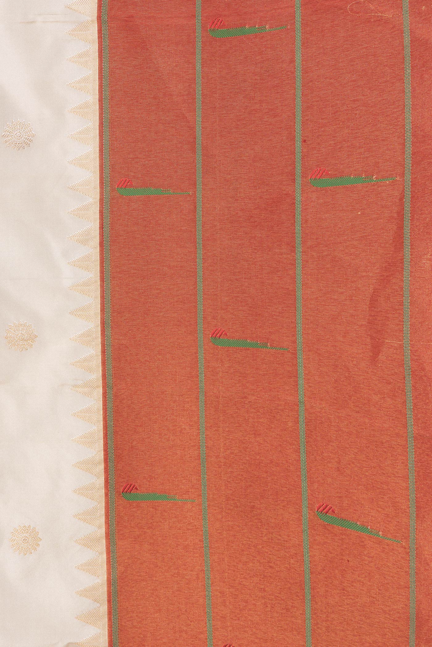 Border image of Beige Dual Tone Paithani Silk Saree with Zari Butta on the body and Paithani Border. 