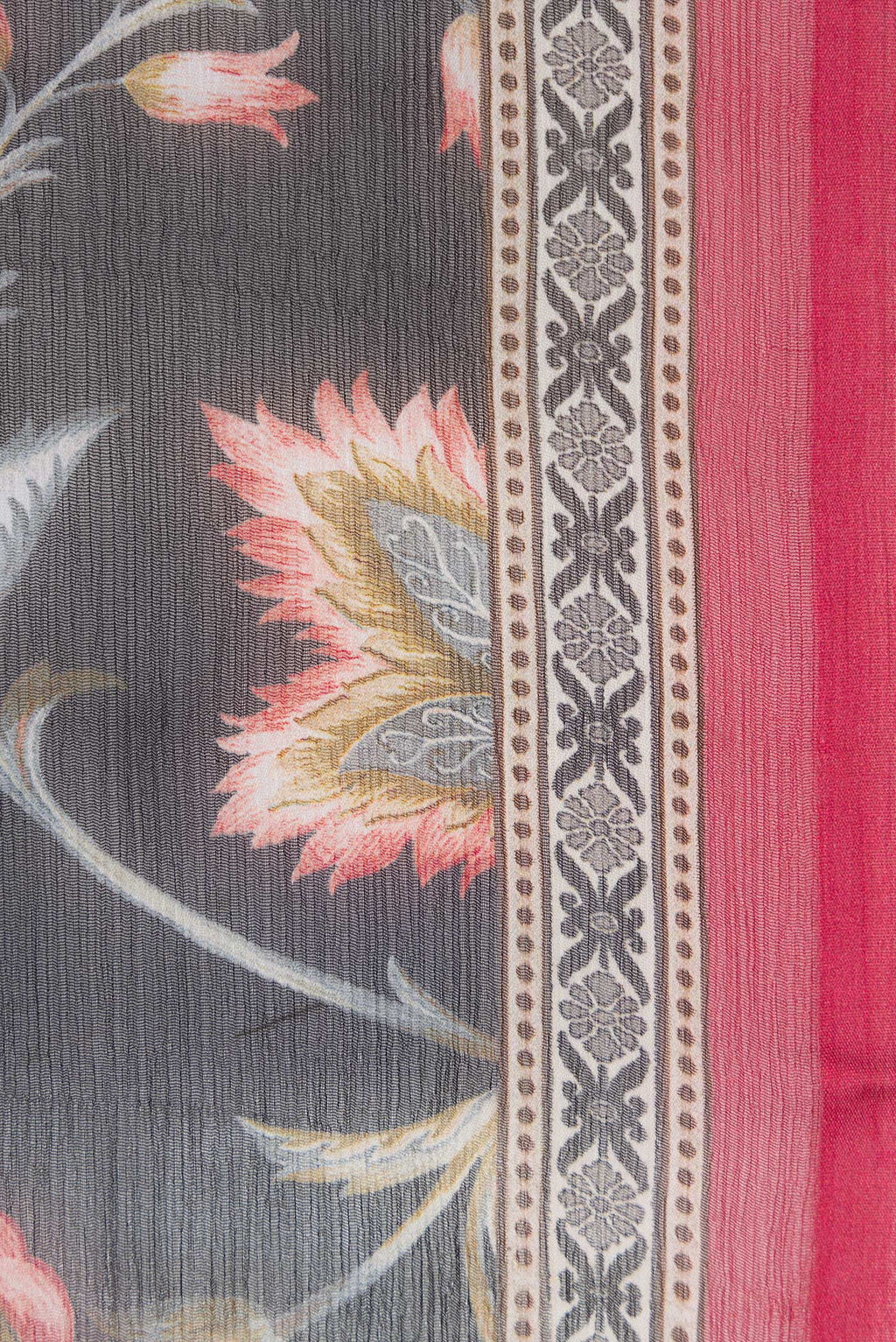Border image of Black Dual Tone Mysore Chiffon Saree with Printed design on the body and Plain Border. 