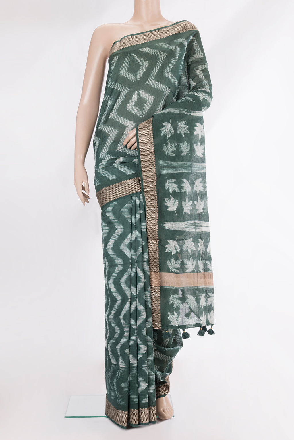 Pure Silk Green Dual Tone Chanderi Saree with Printed design on the body and Thread Border.  displayed on a mannequin