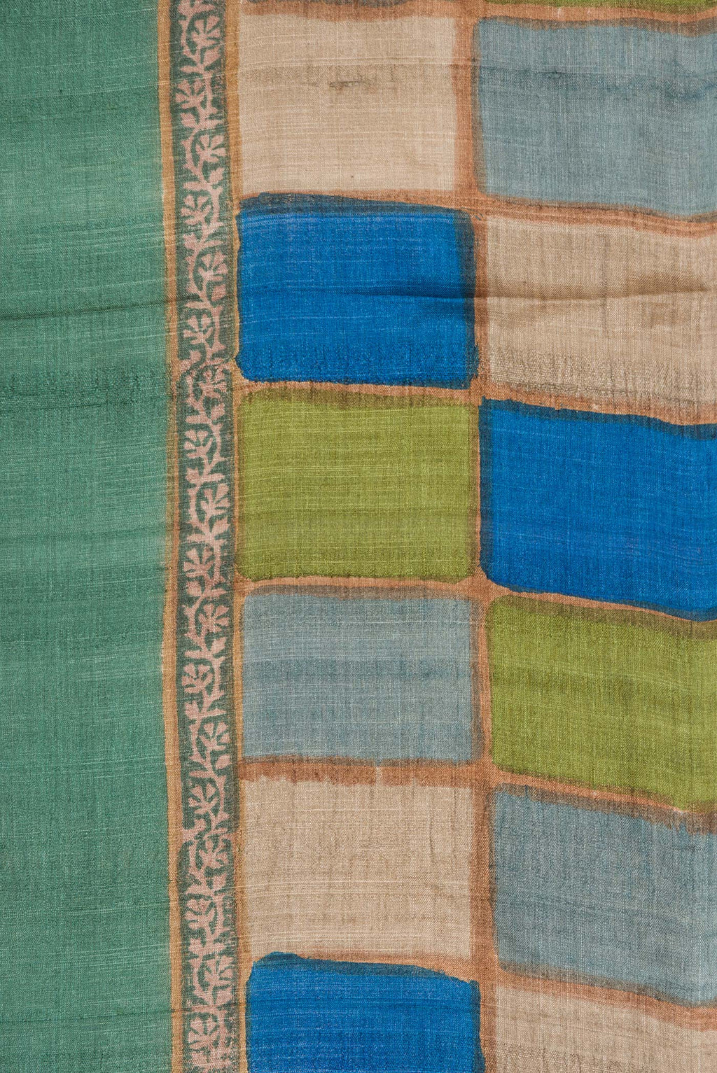 Border image of Green Dual Tone Tussar Silk Saree with Plain Body and Fancy Border. 