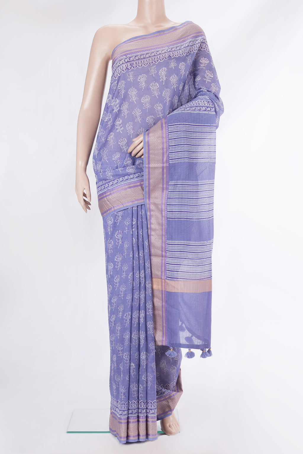 Pure Silk Lilac Dual Tone Chanderi Saree with Printed design on the body and Thread Border.  displayed on a mannequin