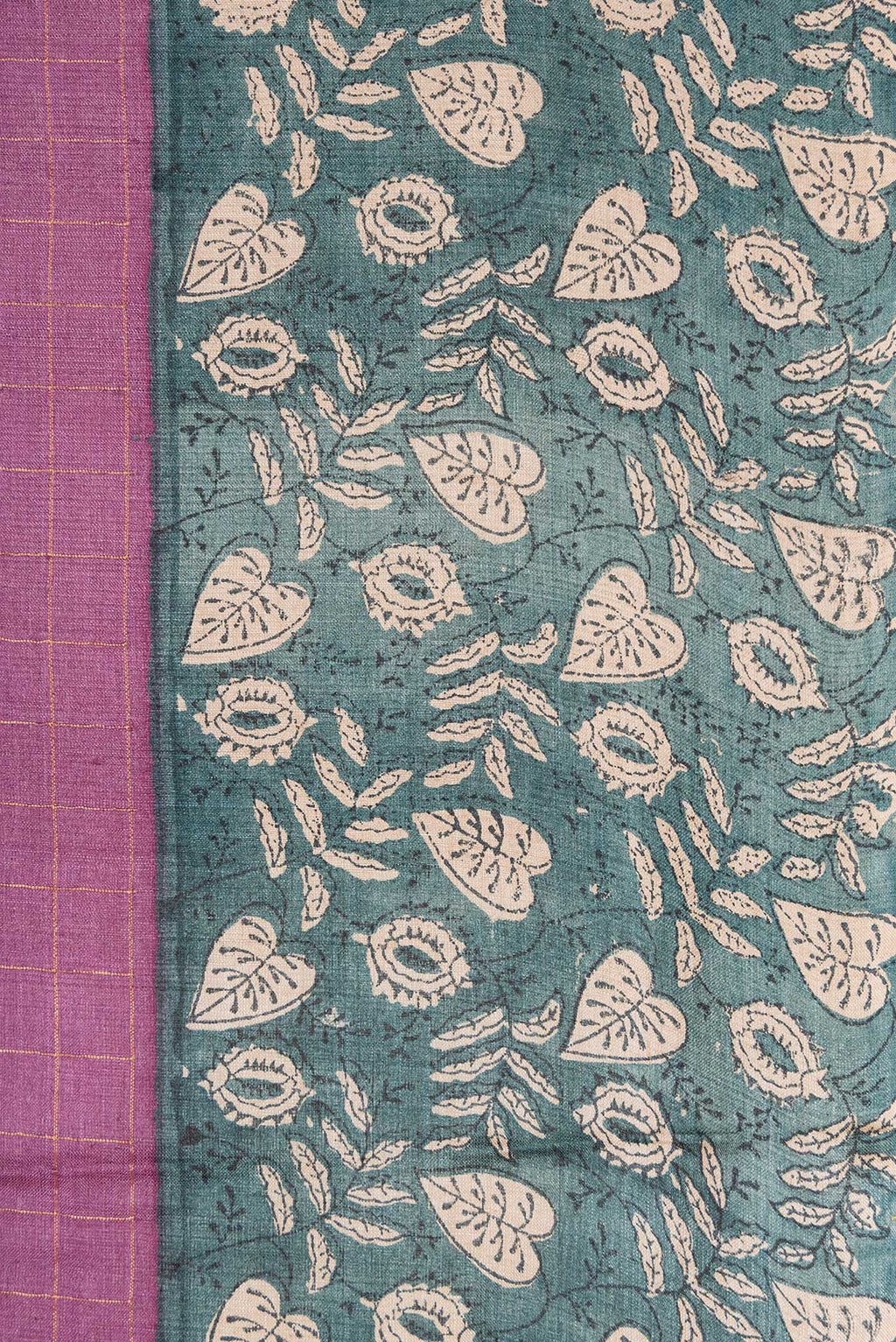 Border image of Lavender Dual Tone Tussar Silk Saree with Checked design on the body and Printed Border. 
