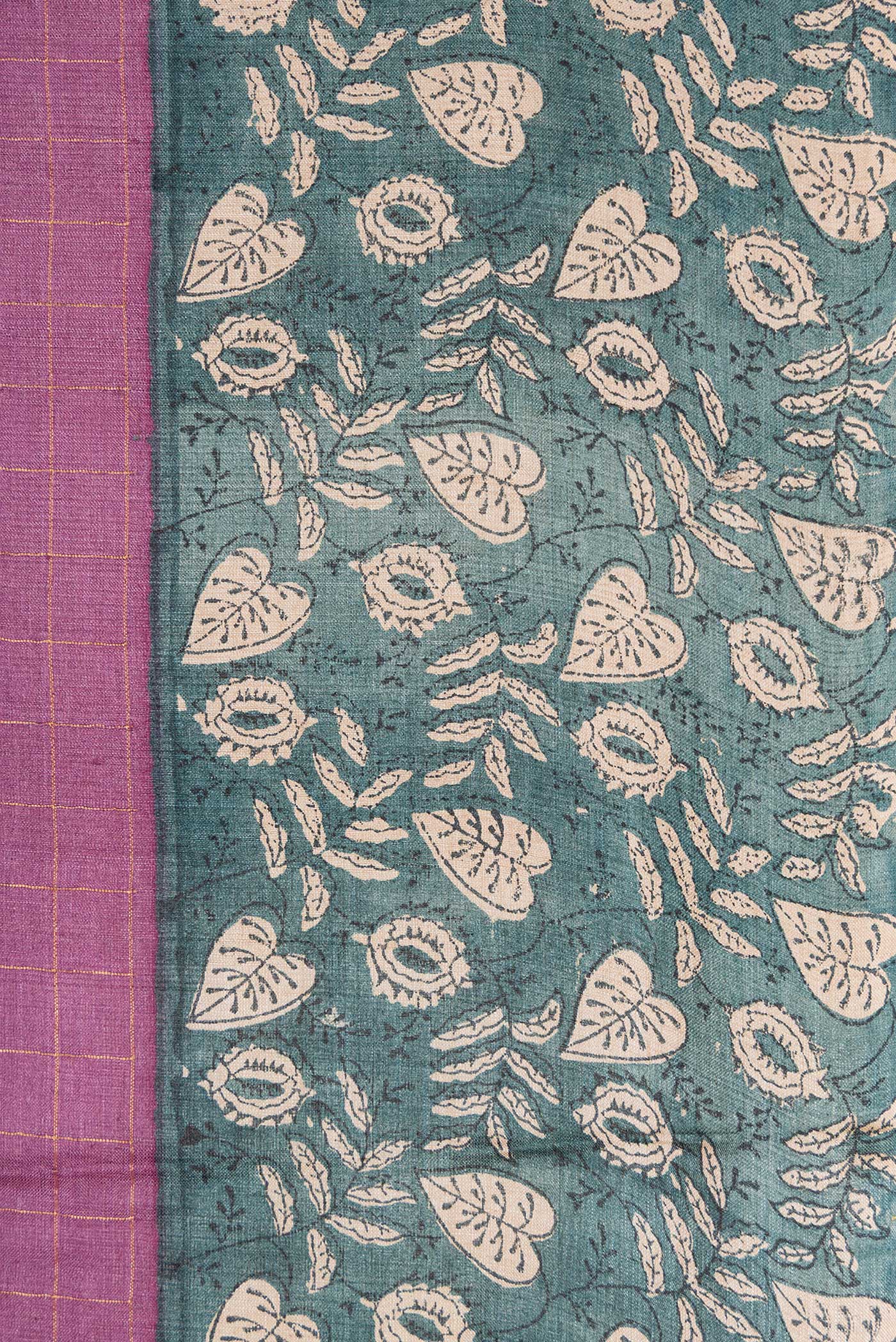 Border image of Lavender Dual Tone Tussar Silk Saree with Checked design on the body and Printed Border. 