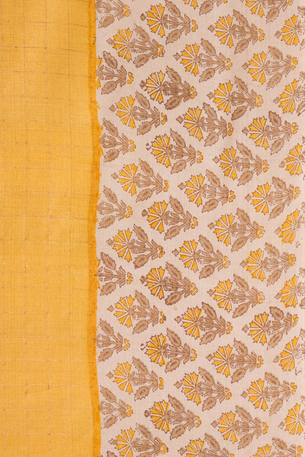 Border image of Mustard Dual Tone Tussar Silk Saree with Checked design on the body and Printed Border. 
