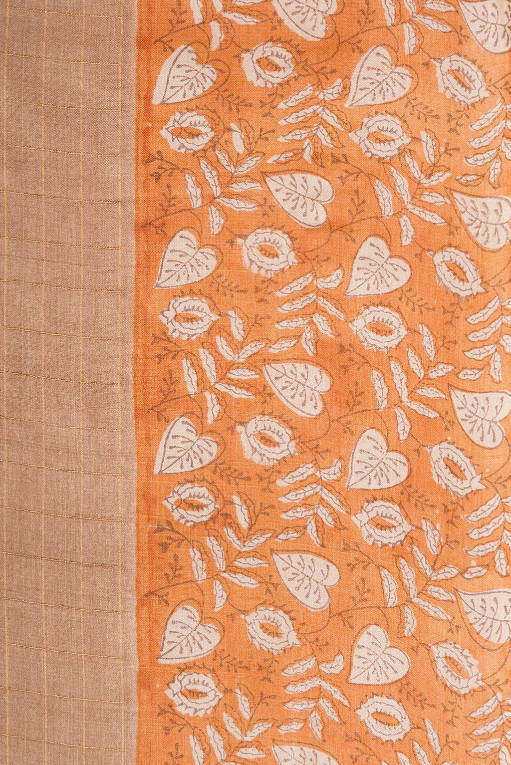 Border image of Brown Dual Tone Tussar Silk Saree with Checked design on the body and Printed Border. 