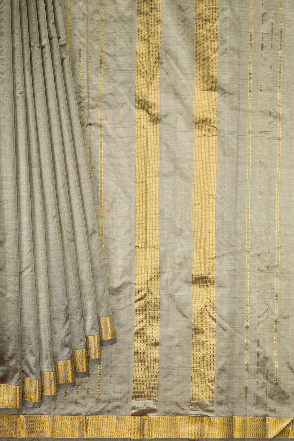 Pleats and pallu of Grey Dual Tone Kanjivaram Silk Saree with Plain Body and Zari Border. 