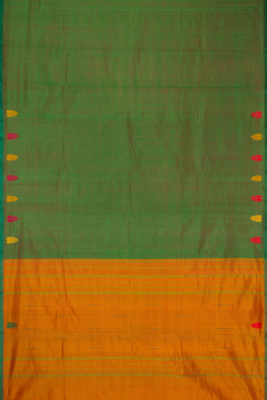 Bottle Green Dual Tone Kanchipuram Silk Nine Yards Saree with Thread Butta on the body and Thread Border.  displayed on a mannequin