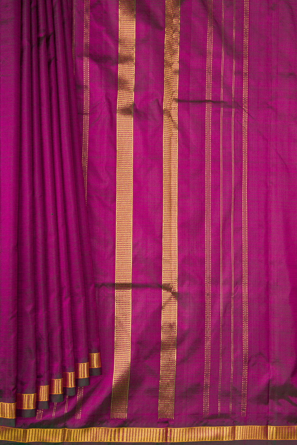 Pleats and pallu of Purple Dual Tone Kanjivaram Silk Saree with Plain Body and Zari Border. 