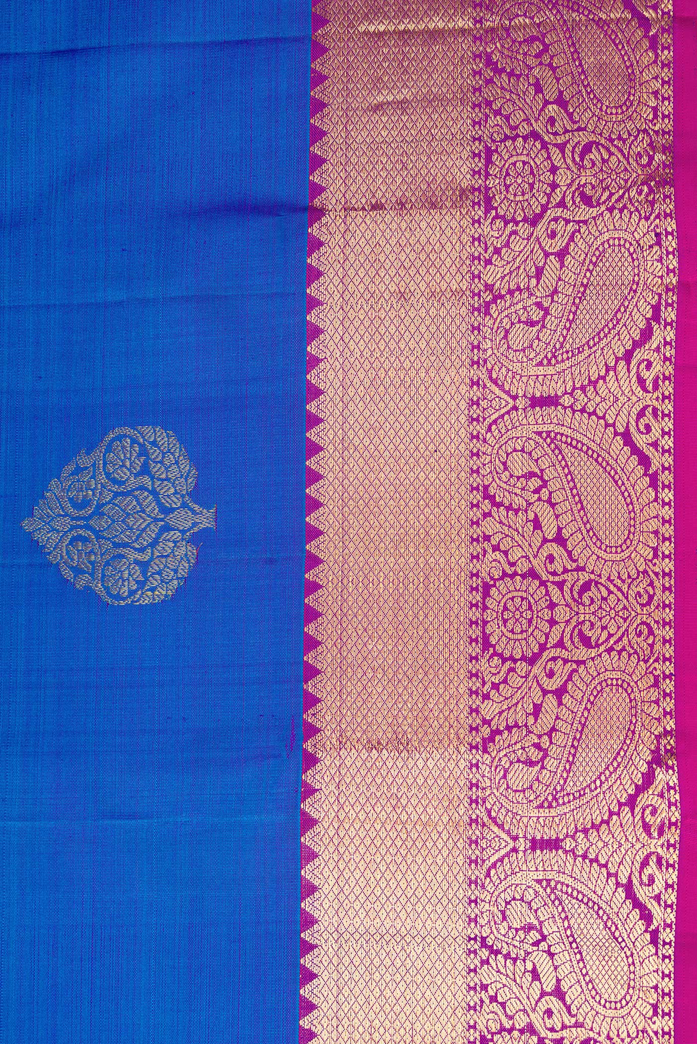 Border image of Royal Blue Dual Tone Kanjivaram Silk Saree with Zari Butta on the body and Zari Border. 