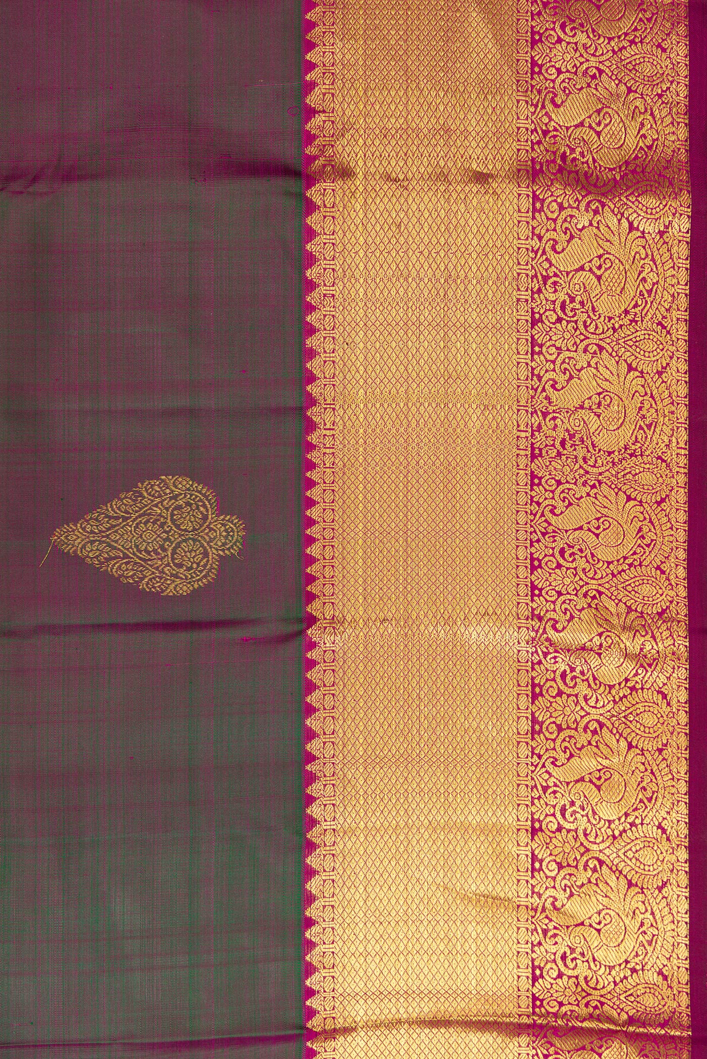 Border image of Bottle Green Dual Tone Kanjivaram Silk Saree with Zari Butta on the body and Zari Border. 