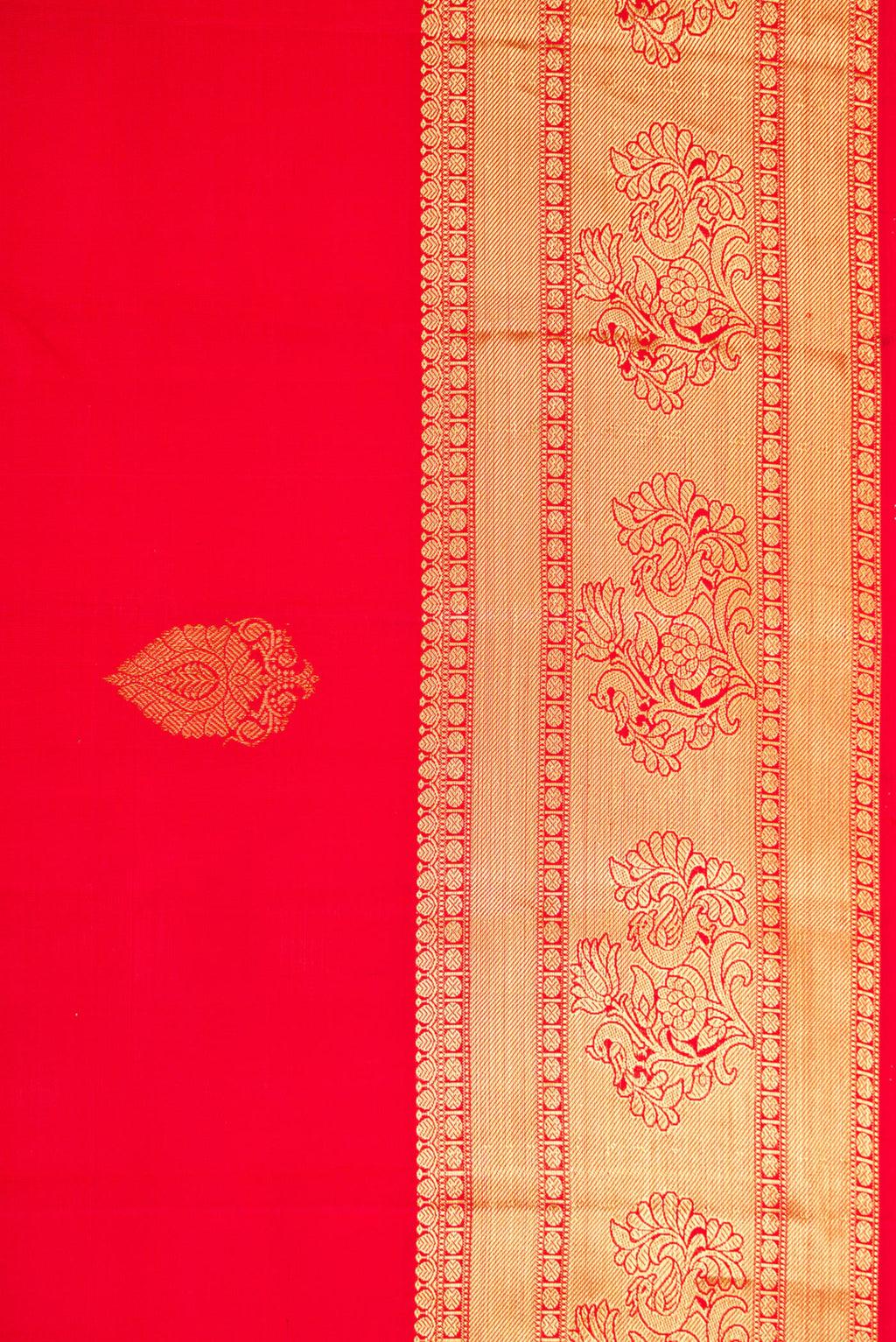 Border image of Red Dual Tone Kanjivaram Silk Saree with Zari Butta on the body and Zari Border. 
