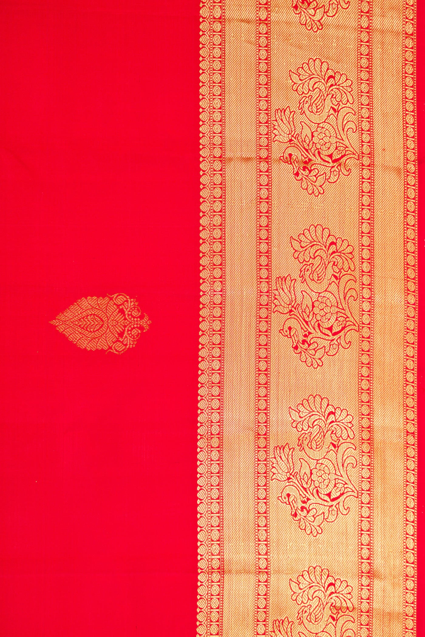 Border image of Red Dual Tone Kanjivaram Silk Saree with Zari Butta on the body and Zari Border. 