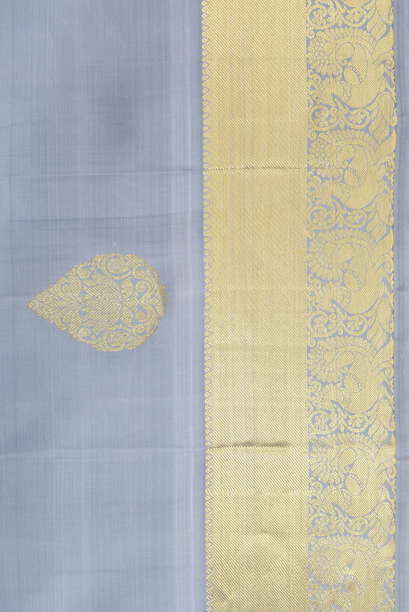 Border image of Grey Dual Tone Kanjivaram Silk Saree with Zari Butta on the body and Zari Border. 