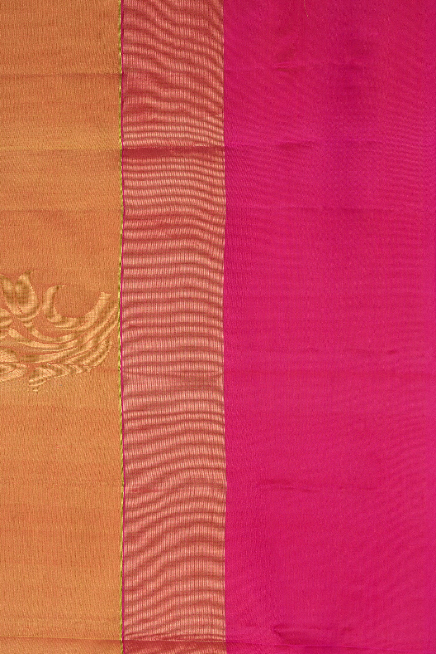 Border image of Mehandi Green Dual Tone Soft Silk Saree with Zari Butta on the body and Zari Border. 