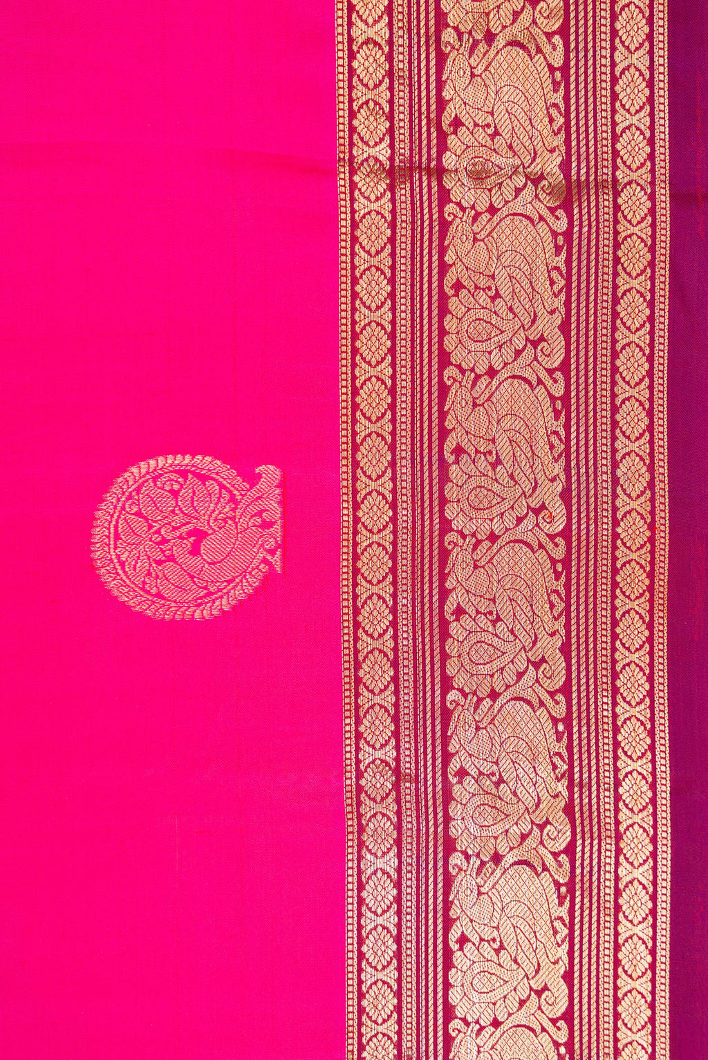 Border image of Pink Dual Tone Kanjivaram Silk Saree with Zari Butta on the body and Zari Border. 