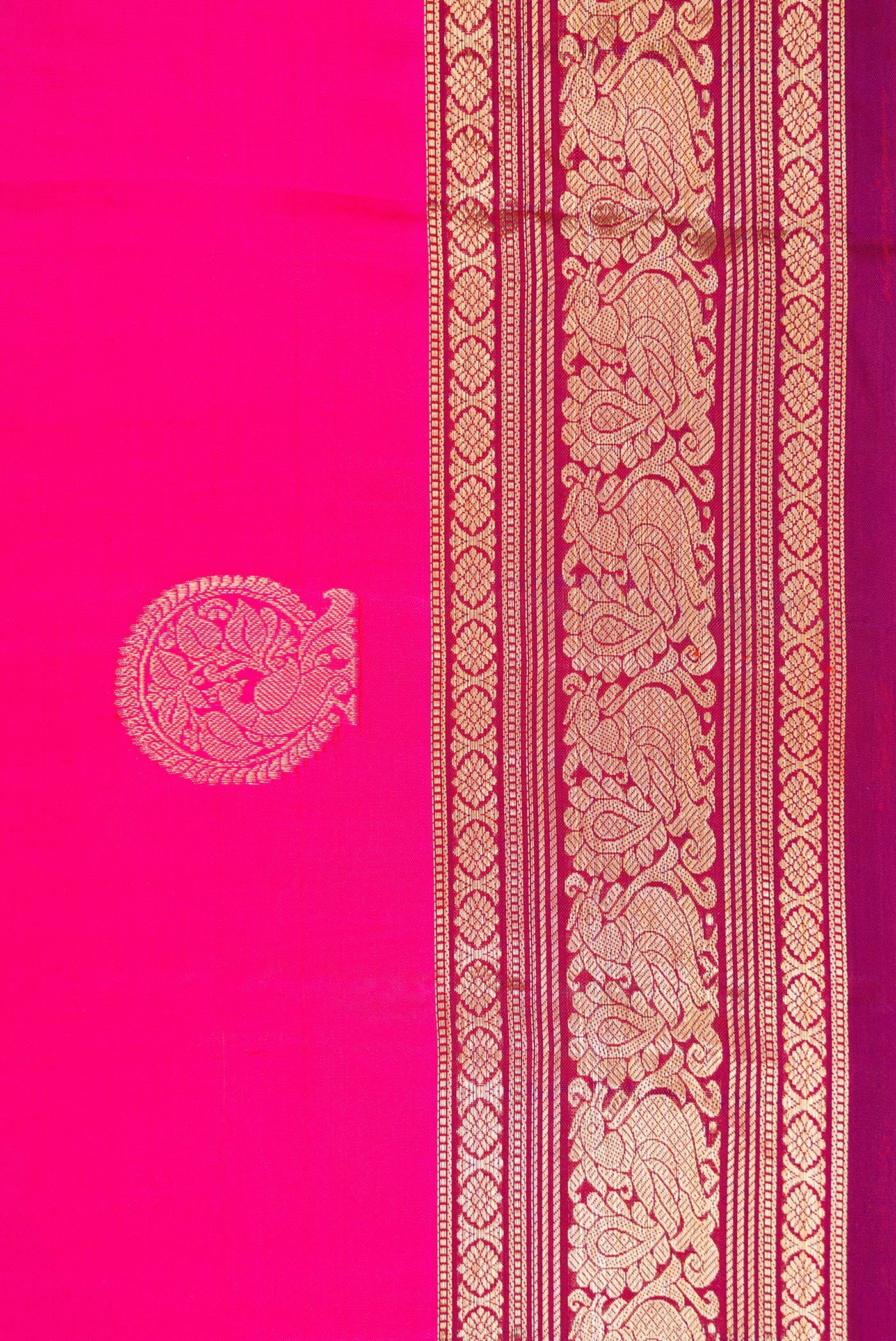 Border image of Pink Dual Tone Kanjivaram Silk Saree with Zari Butta on the body and Zari Border. 