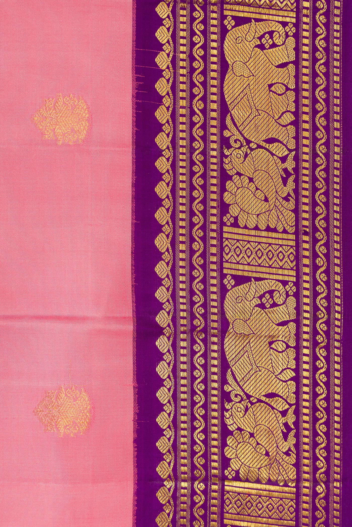 Border image of Pink Dual Tone Kanchipuram Silk Saree with Zari Butta on the body and Zari Border. 
