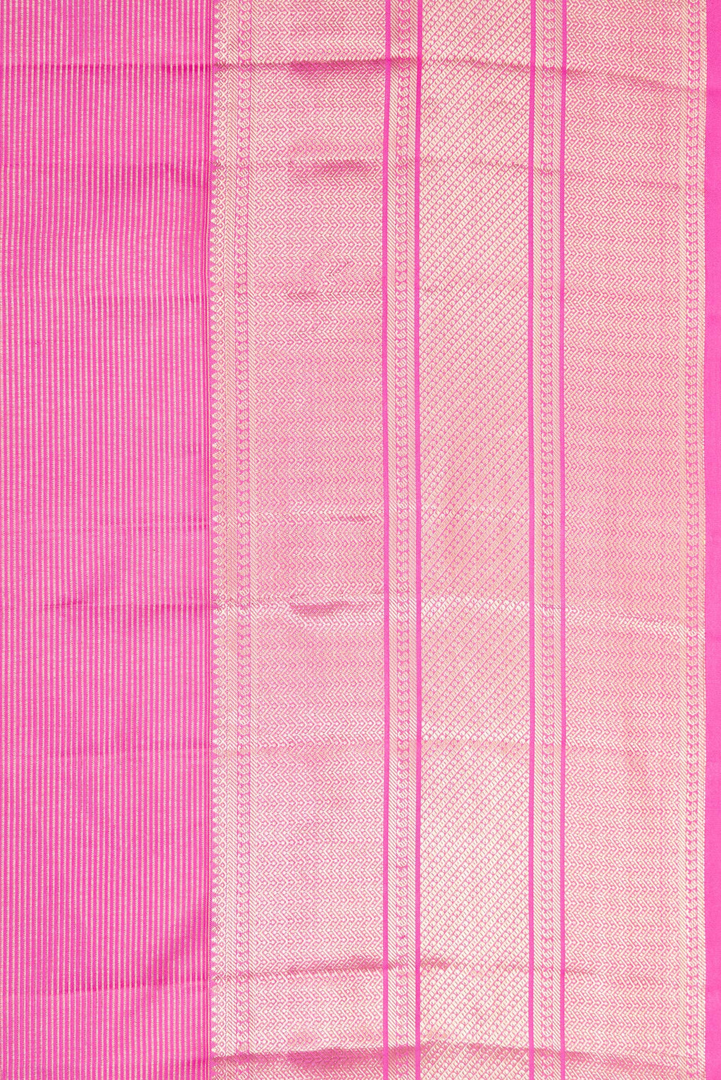 Border image of Pink Dual Tone Kanchipuram Silk Saree with Zari Brocade on the body and Zari Border. 