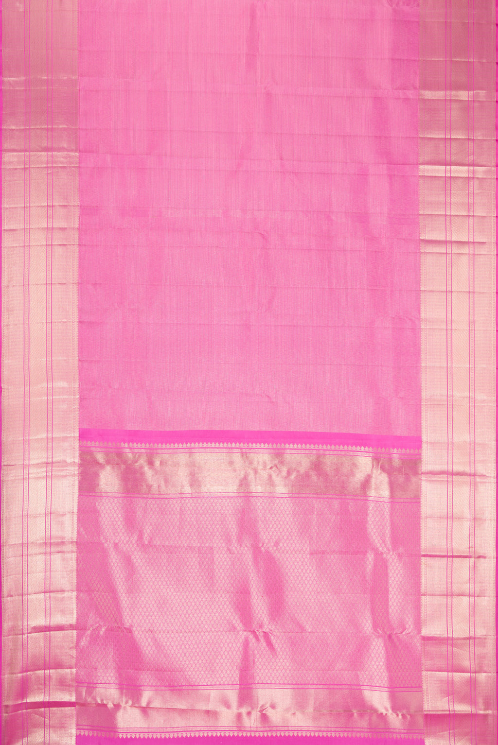 Flat view of Pink Dual Tone Kanchipuram Silk Saree with Zari Brocade on the body and Zari Border. 