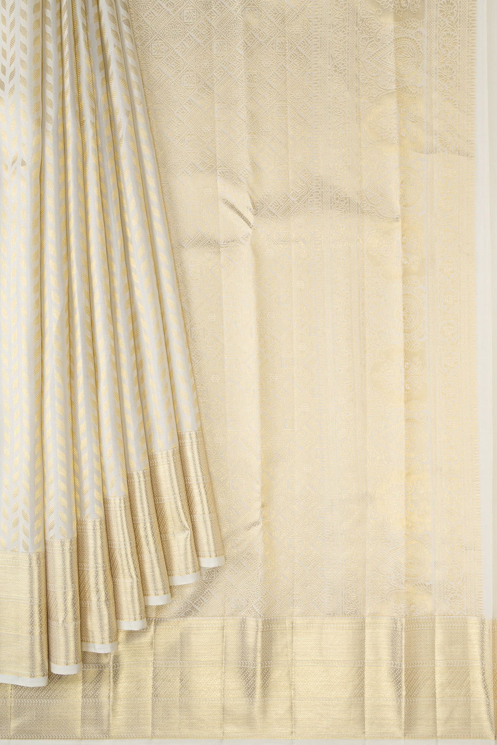 Pleats and pallu of Off White Dual Tone Kanchipuram Silk Saree with Zari Brocade on the body and Zari Border. 