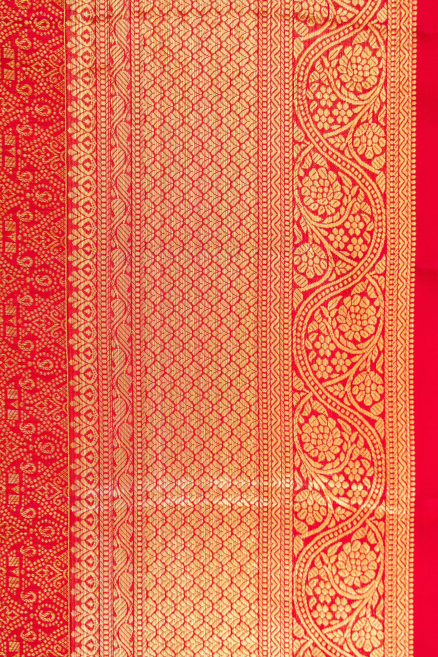 Border image of Red Dual Tone Kanchipuram Silk Saree with Zari Brocade on the body and Zari Border. 