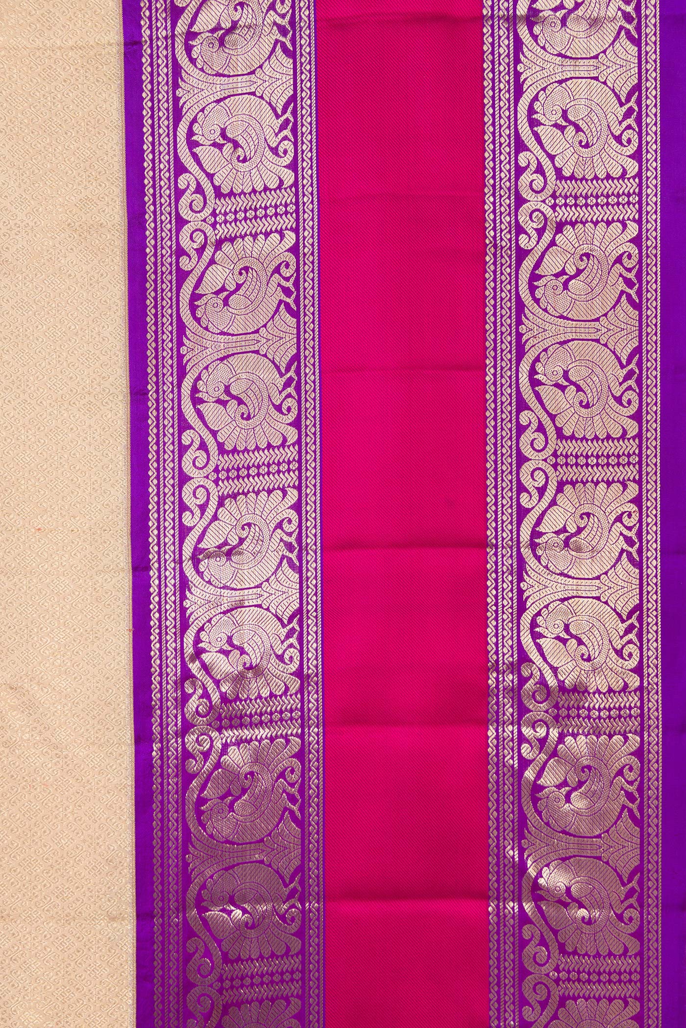 Border image of Beige Dual Tone Kanchipuram Silk Saree with Zari Brocade on the body and Zari Border. 