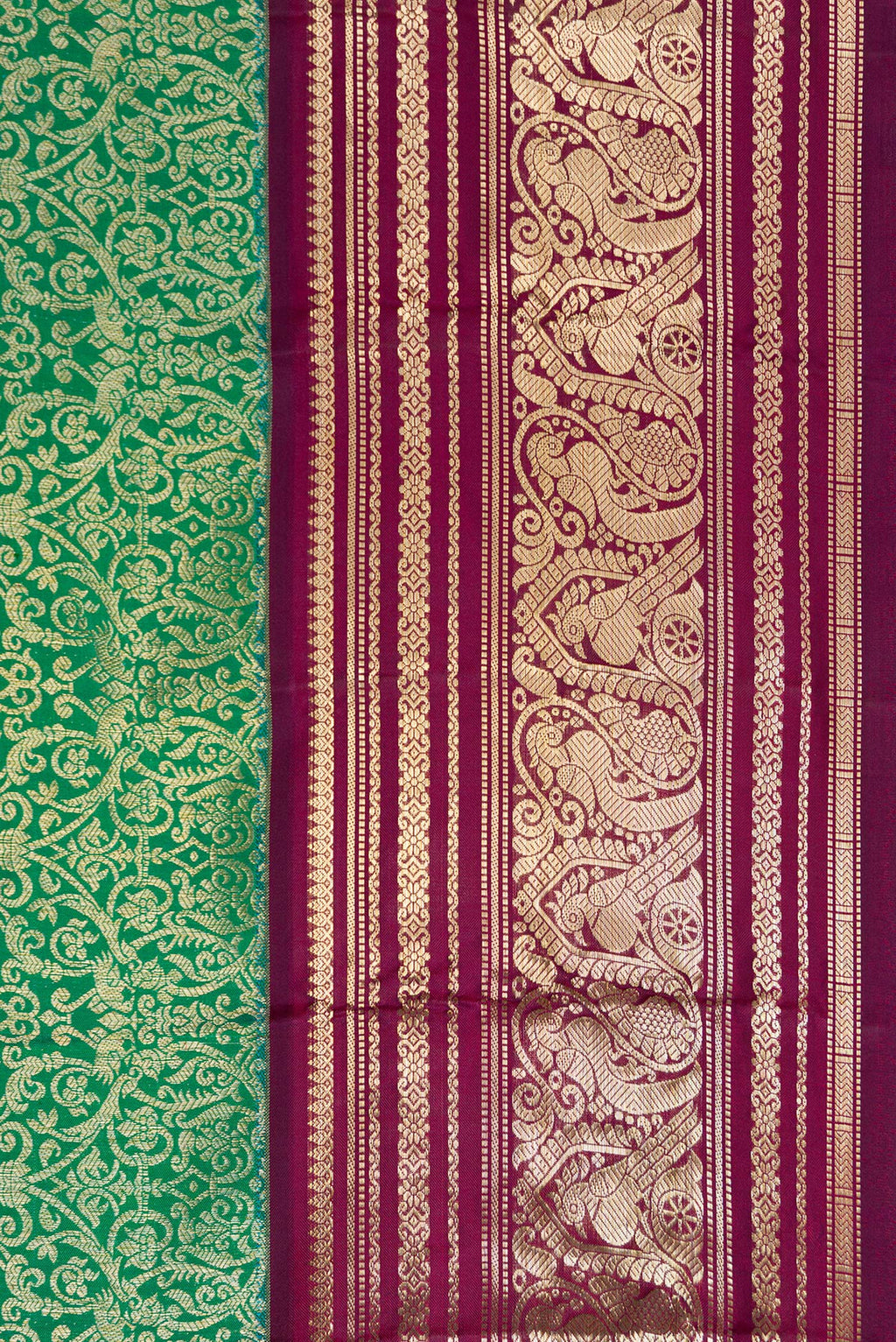 Border image of Sea Green Dual Tone Kanchipuram Silk Saree with Zari Brocade on the body and Zari Border. 