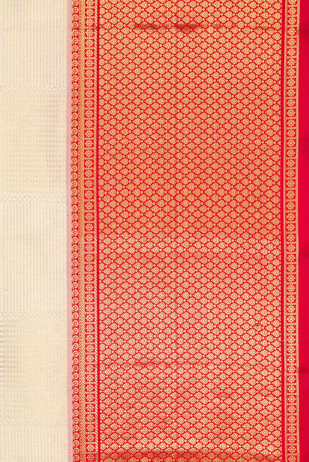 Border image of Off White Dual Tone Kanchipuram Silk Saree with Zari Brocade on the body and Zari Border. 