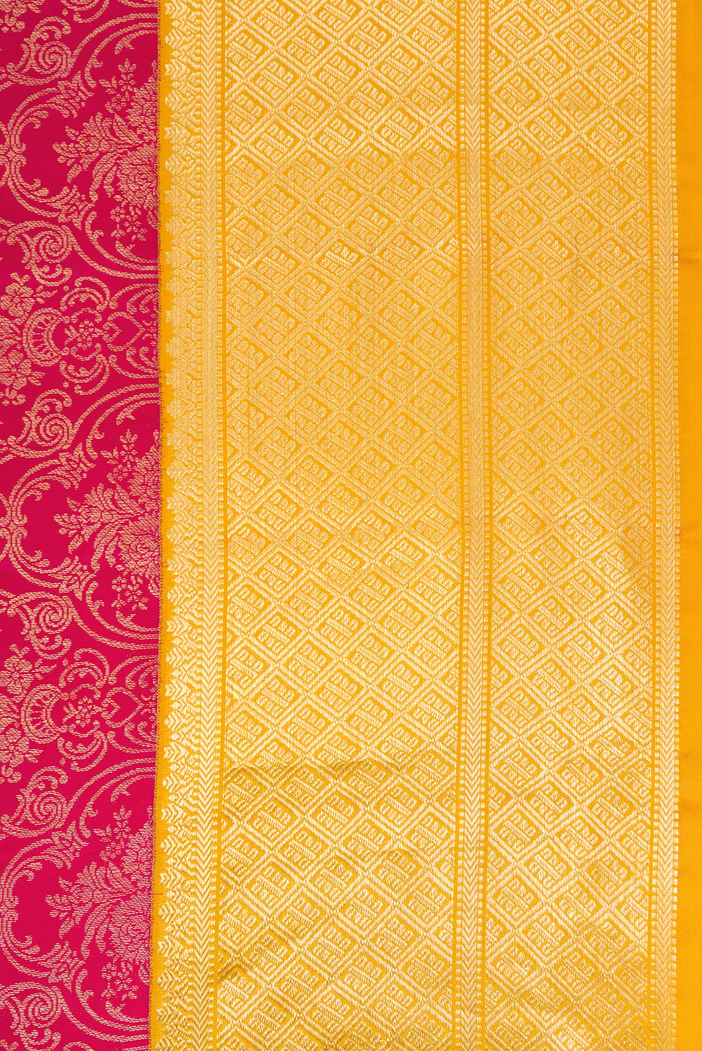 Border image of Pink Dual Tone Kanjivaram Silk Saree with Zari Brocade on the body and Zari Border. 