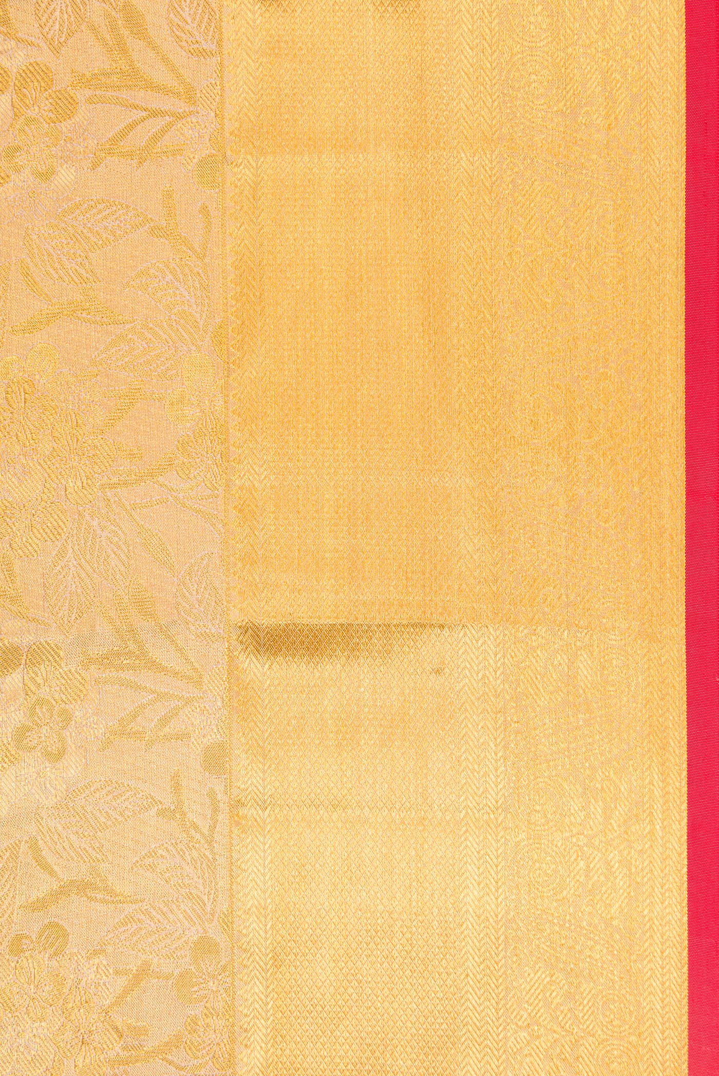 Border image of Gold Dual Tone Kanchipuram Tissue Silk Saree with Zari Brocade on the body and Zari Border. 