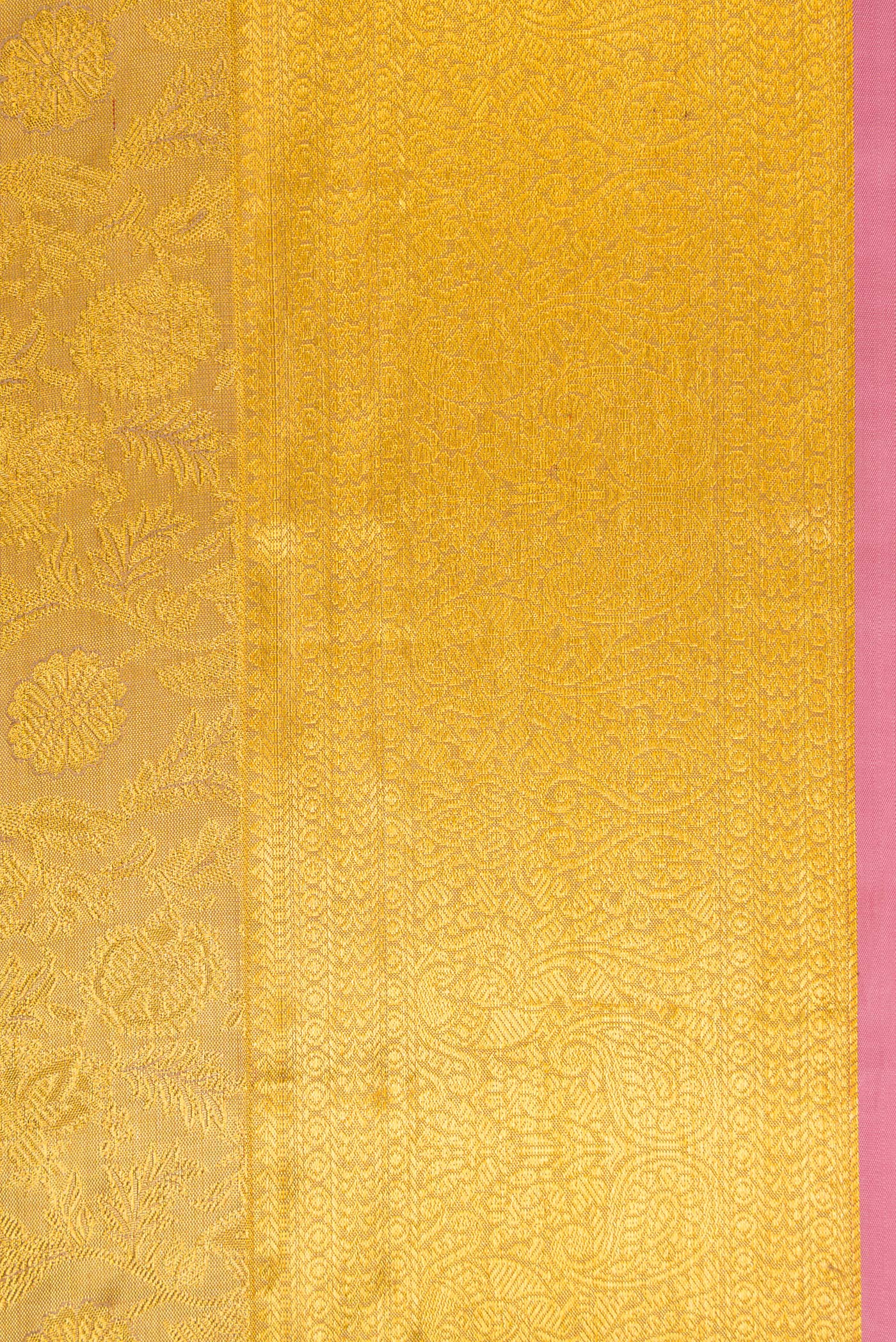 Border image of Gold Dual Tone Kanchipuram Tissue Silk Saree with Zari Brocade on the body and Zari Border. 