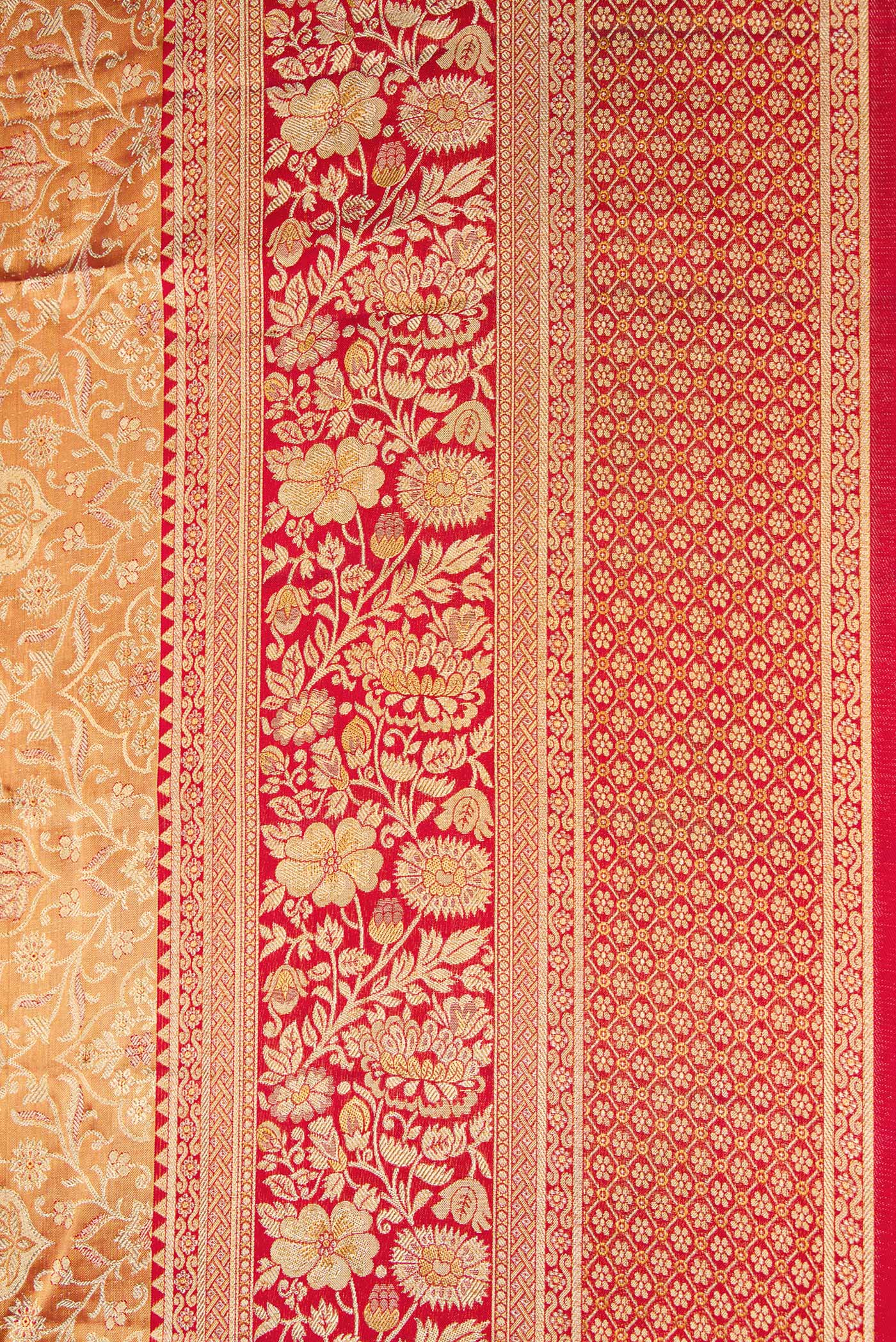 Border image of Red Dual Tone Kanjivaram Tissue Silk Saree with Zari Brocade on the body and Zari Border. 