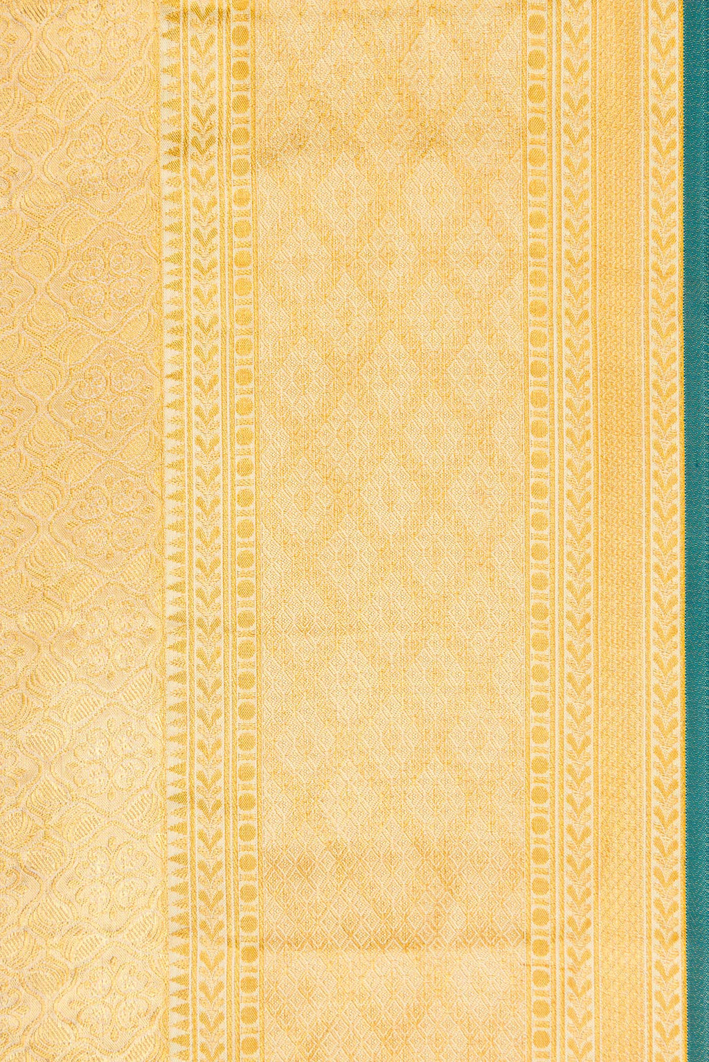 Border image of Gold Dual Tone Kanjivaram Tissue Silk Saree with Zari Brocade on the body and Zari Border. 
