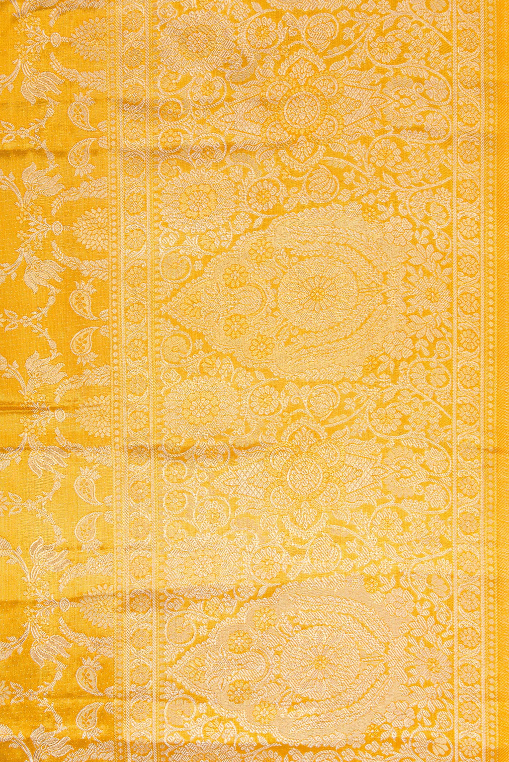 Border image of Gold Dual Tone Kanjivaram Tissue Silk Saree with Zari Brocade on the body and Zari Border. 