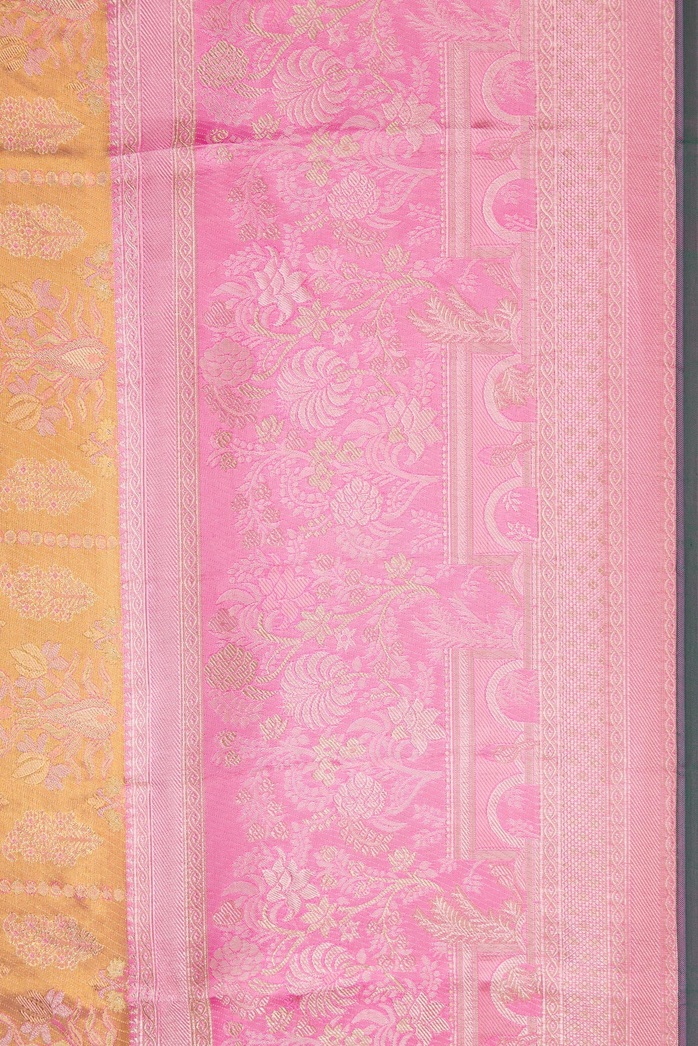 Border image of Gold Dual Tone Kanjivaram Tissue Silk Saree with Zari Brocade on the body and Zari Border. 