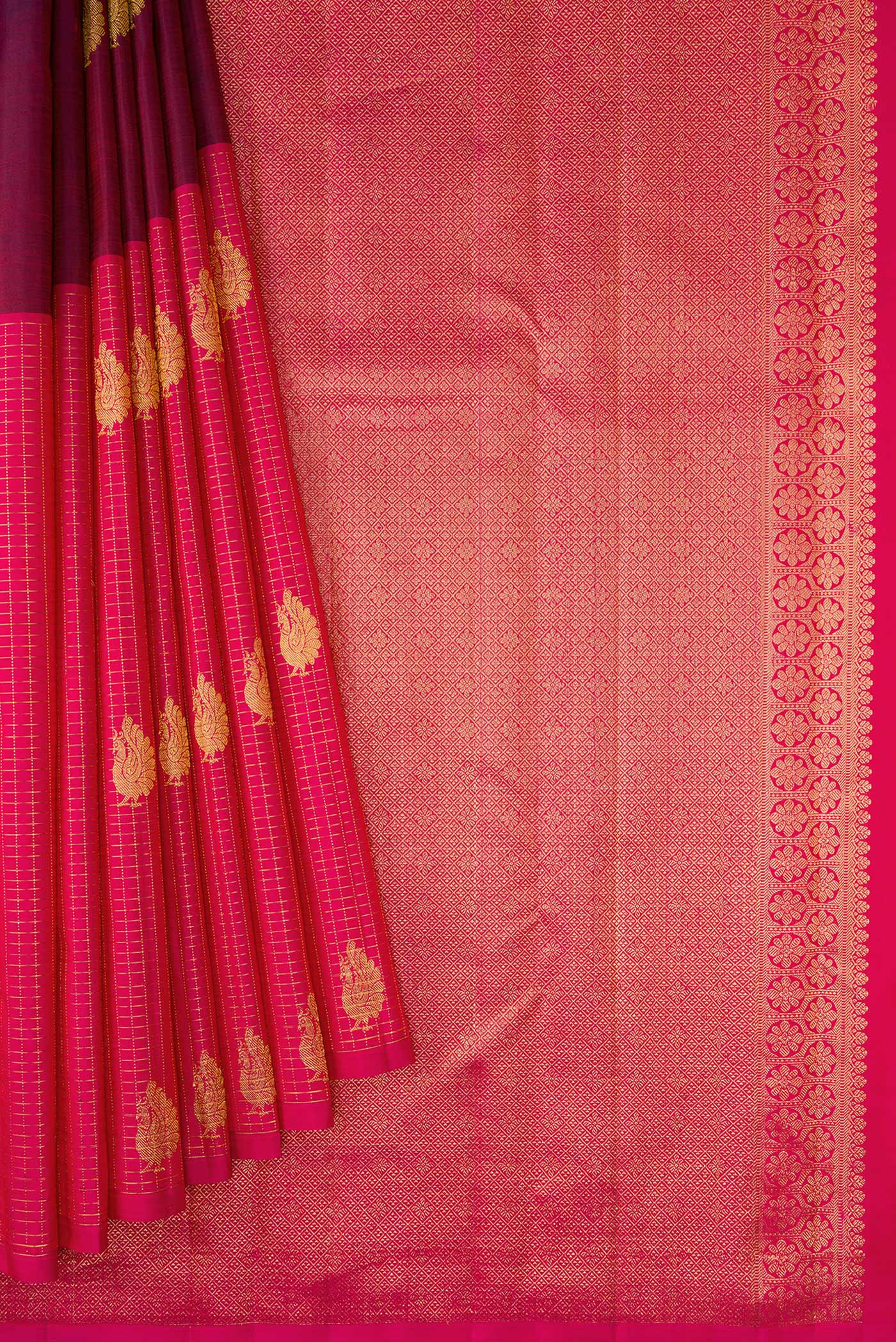 Pleats and pallu of Burgundy and Pink Color Kanchipuram Silk Saree with Half And Half on the body and Without Border. 