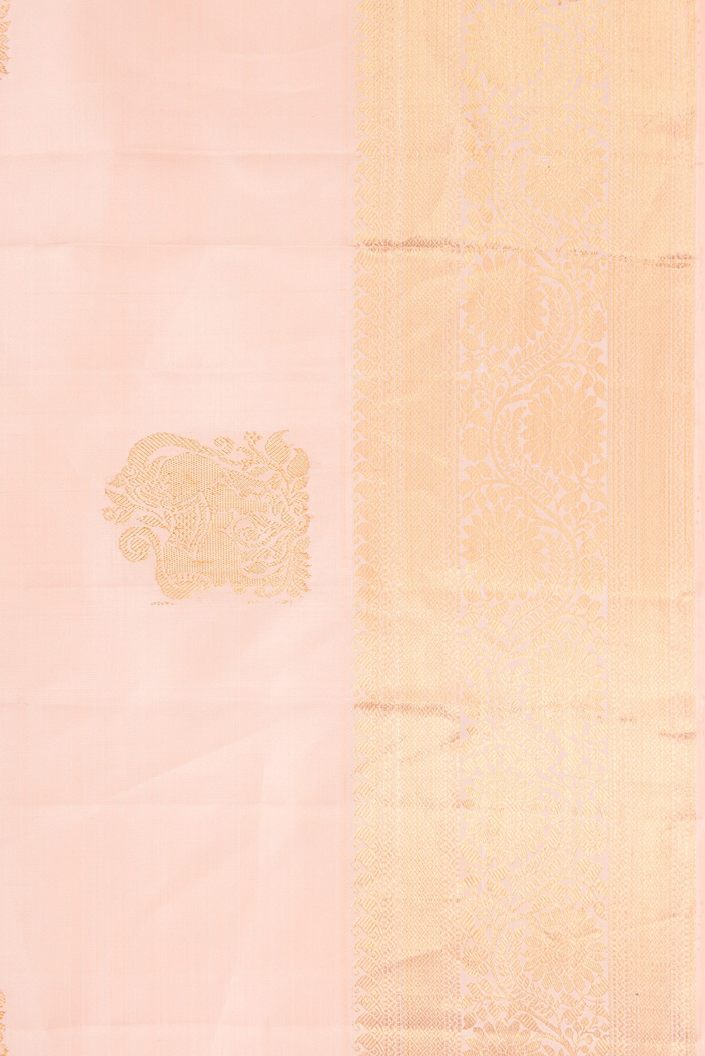 Border image of Pink Dual Tone Kanjivaram Silk Saree with Zari Butta on the body and Zari Border. 