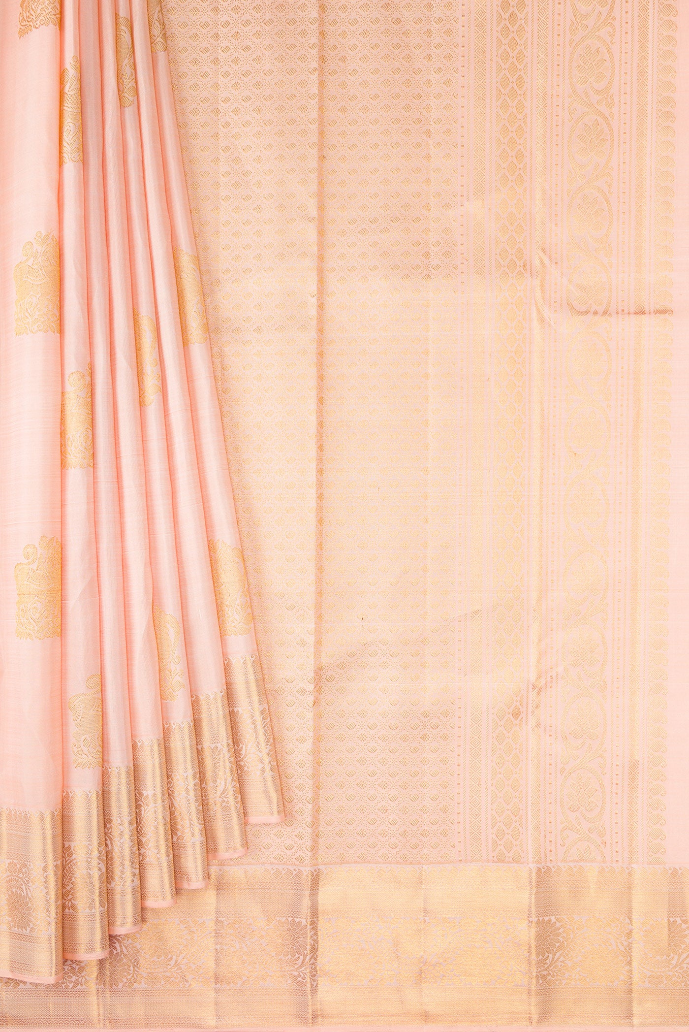 Pleats and pallu of Pink Dual Tone Kanjivaram Silk Saree with Zari Butta on the body and Zari Border. 