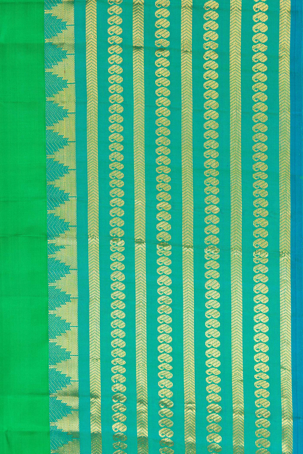 Border image of Green Dual Tone Kanchipuram Silk Saree with Zari Butta on the body and Zari Border. 