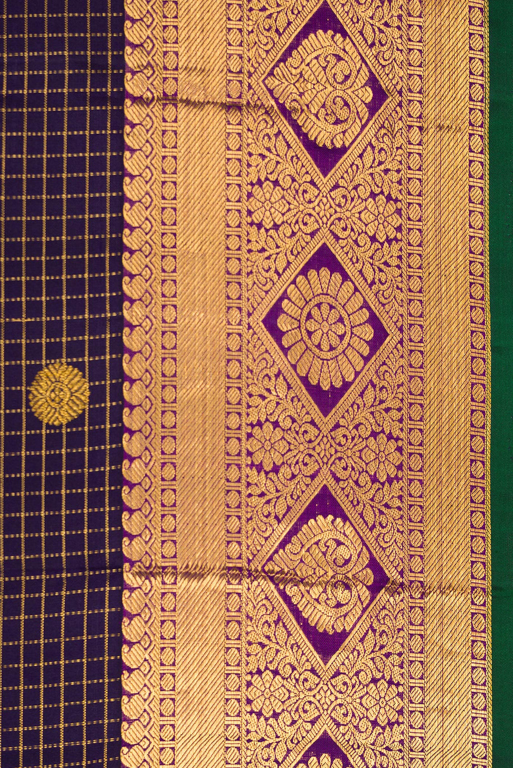 Border image of Navy Blue Dual Tone Kanjivaram Silk Saree with Checked design on the body and Zari Border. 