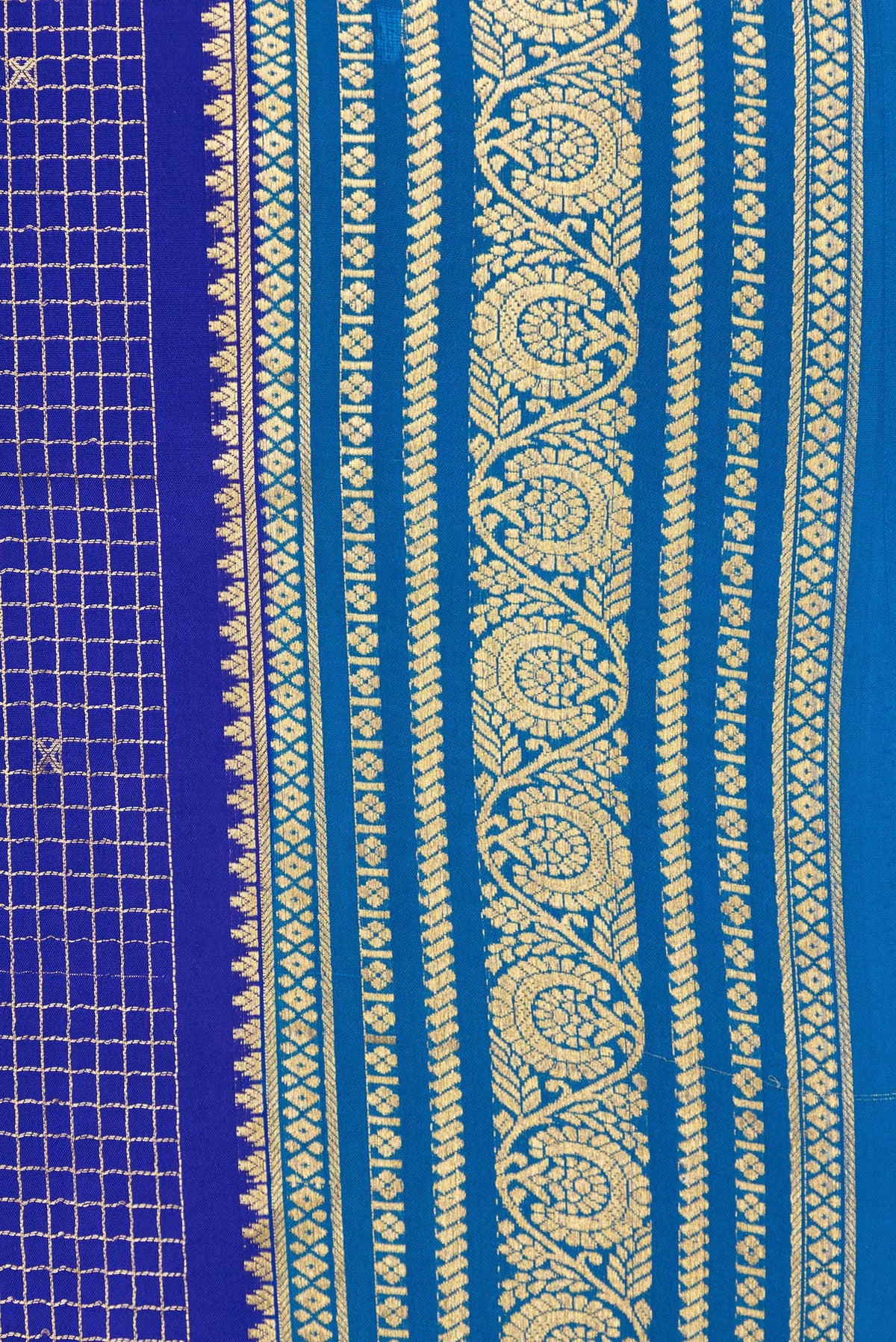 Border image of Royal Blue Dual Tone Mysore Silk Saree with Checked design on the body and Zari Border. 