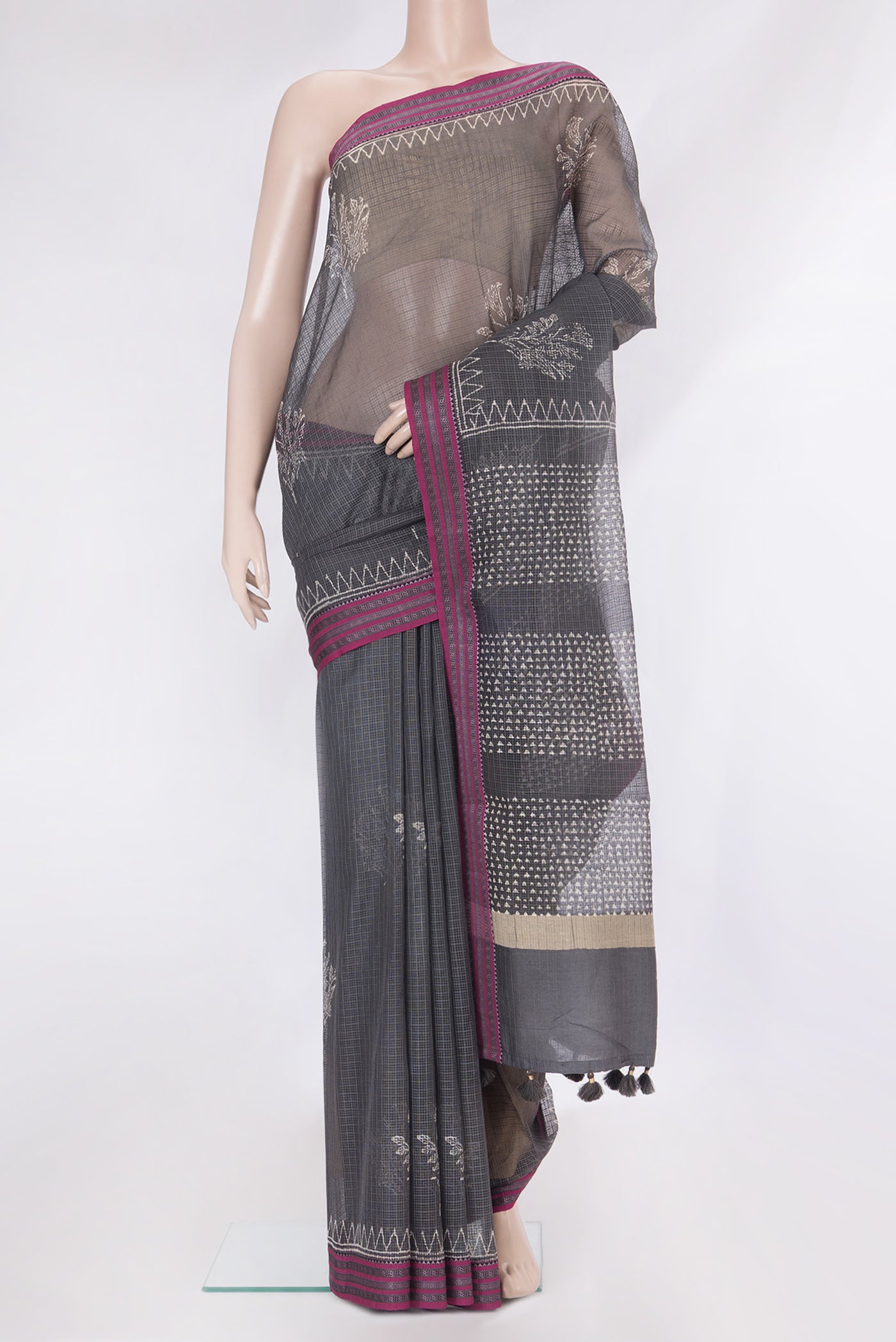 Grey Kota Silk Saree with Checked design on the body and Thread Border.  displayed on a mannequin
