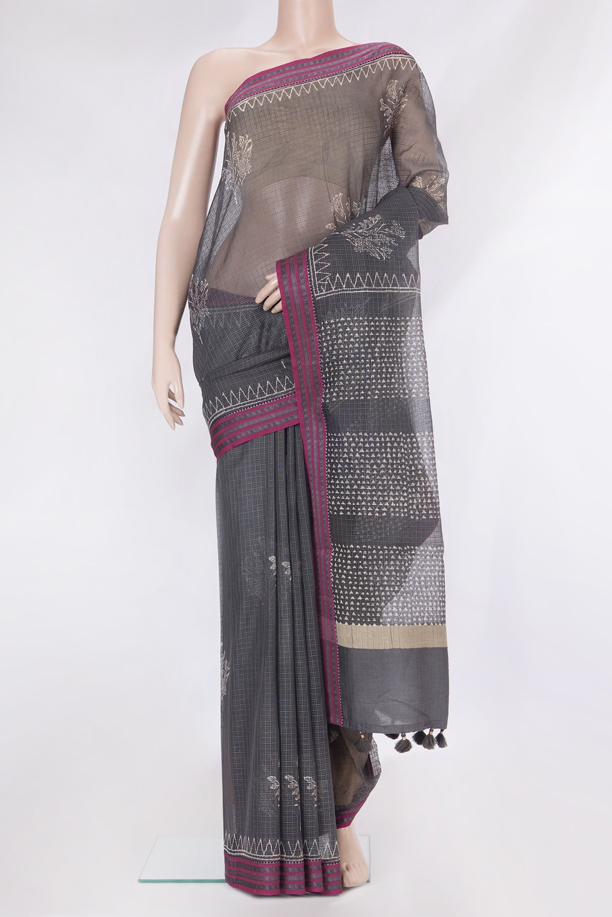 Grey Kota Silk Saree with Checked design on the body and Thread Border.  displayed on a mannequin