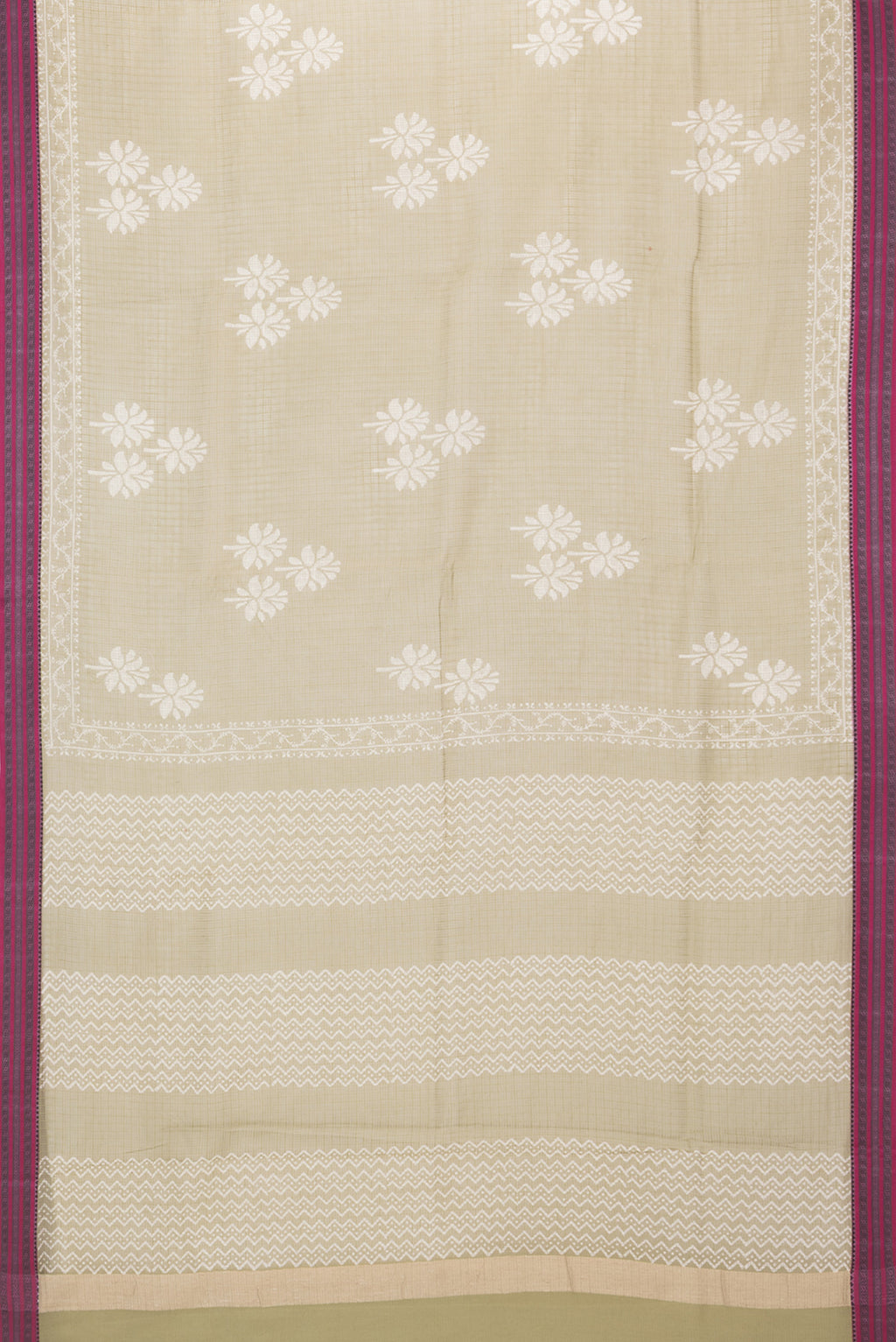 Flat view of Mehandi Green Kota Silk Saree with Checked design on the body and Thread Border. 