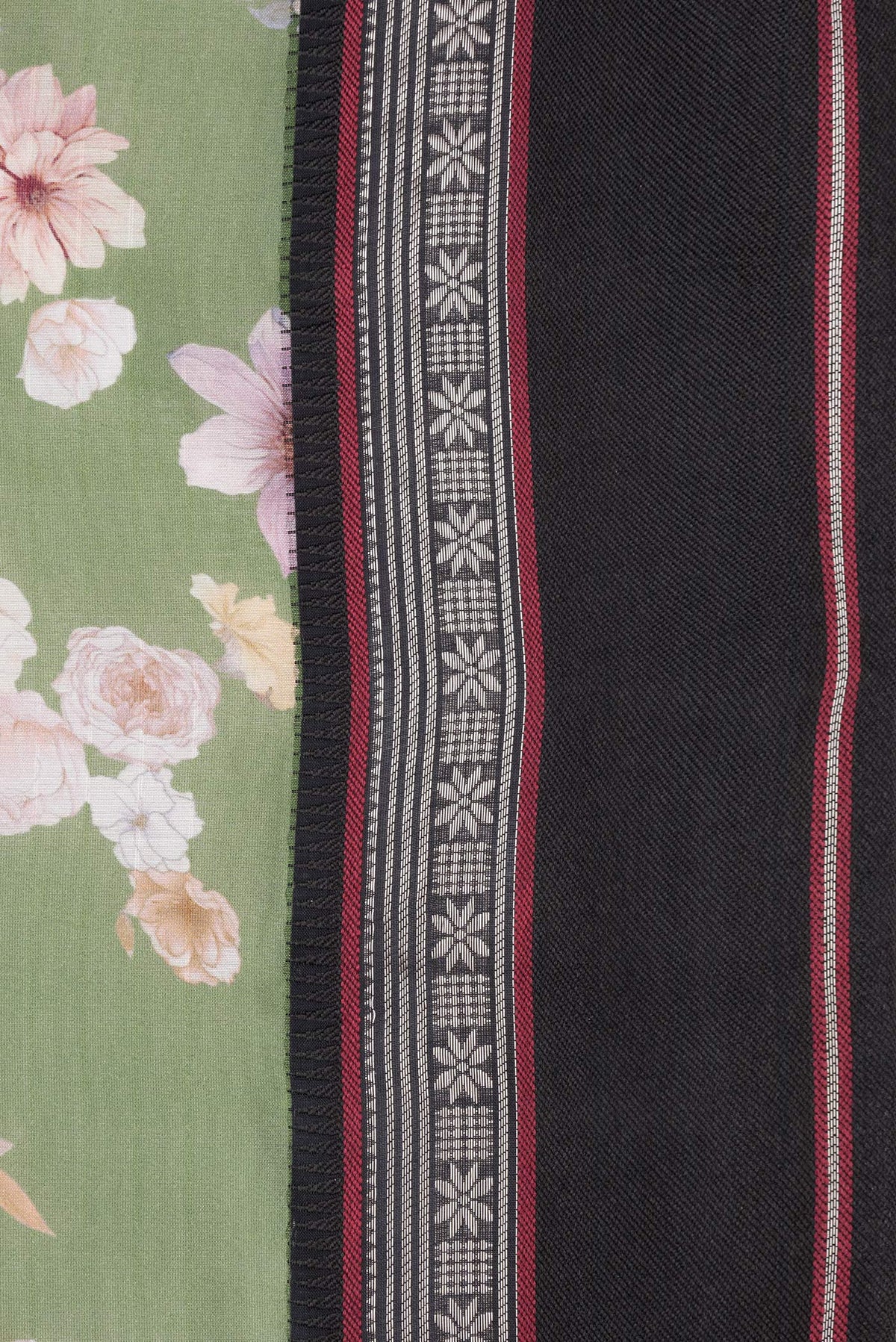 Border image of Mehandi Green Dual Tone Chanderi Silk Saree with Printed design on the body and Zari Border. 