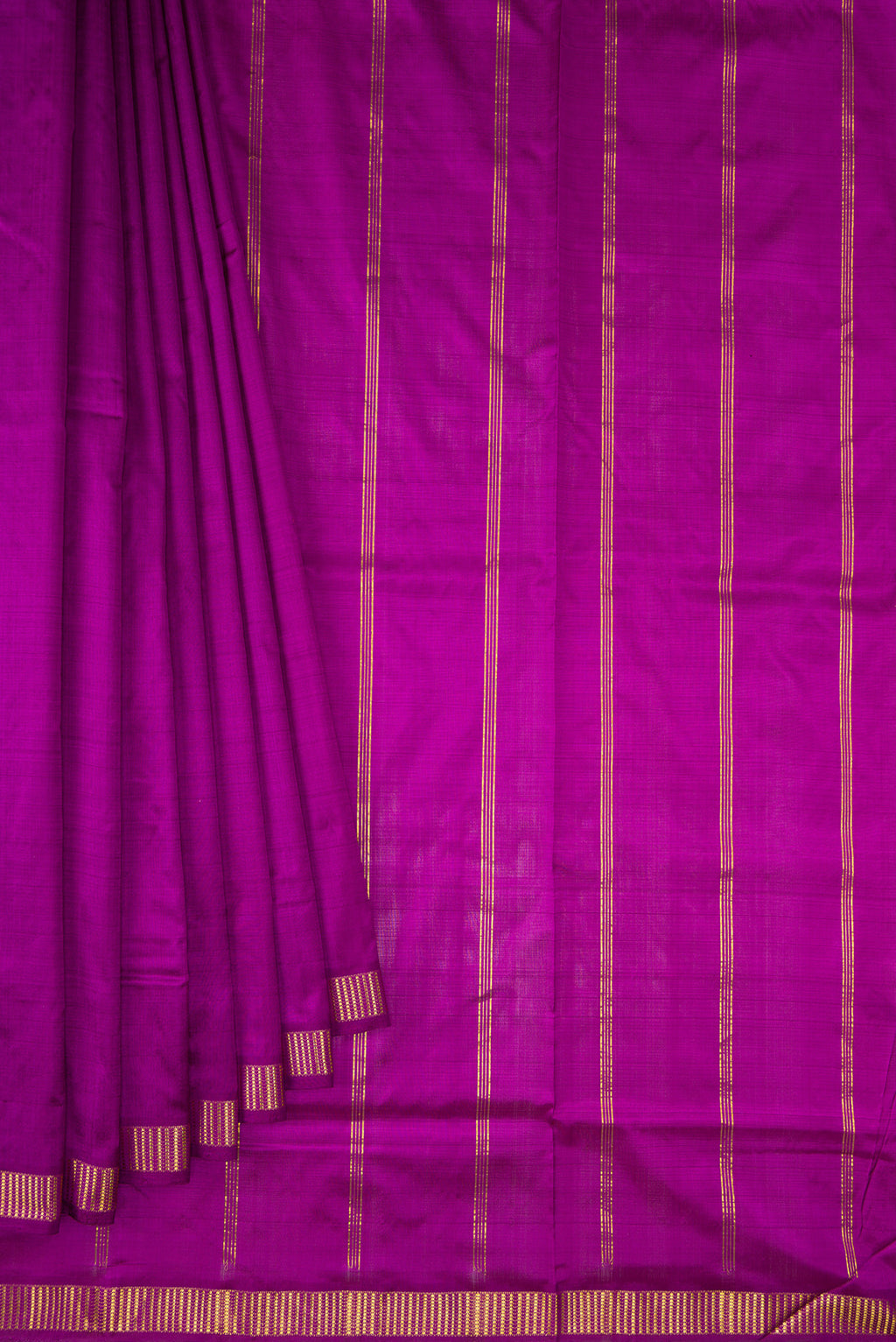 Pleats and pallu of Pure Silk Purple Kanjivaram Nine Yards Saree with Plain Body and Zari Border. 